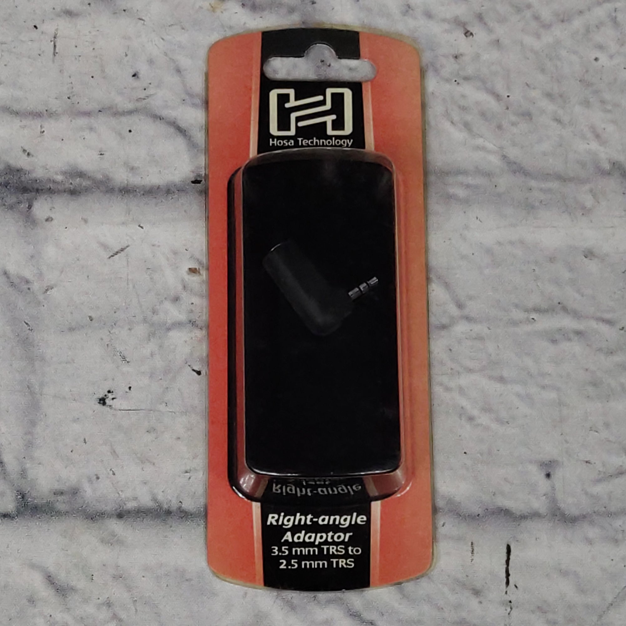 Hosa GMP-467 Right Angle Adapter 3.5mm TRS to 2.5mm TRS