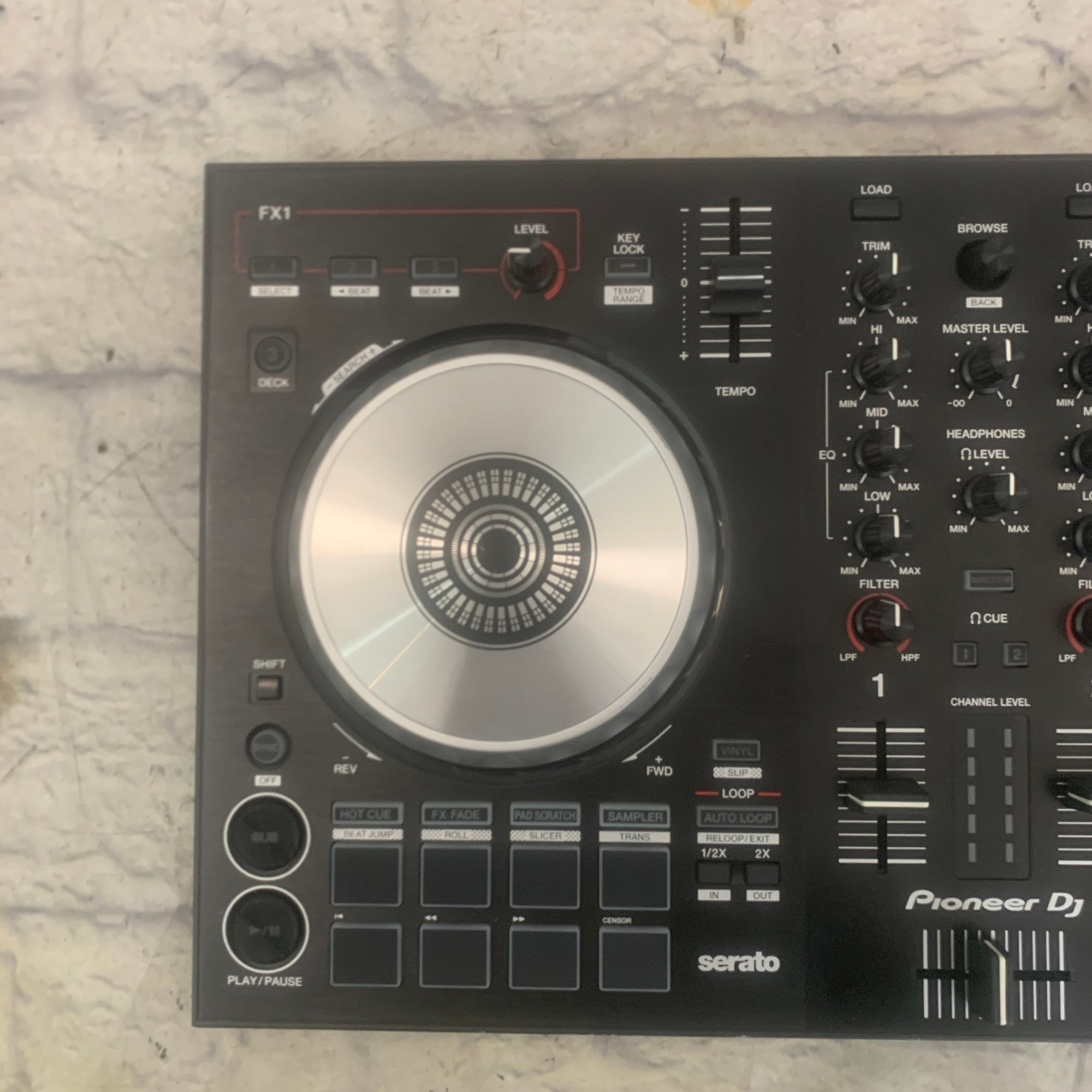 Pioneer DJ DDJ-SB3 2-Channel (Serato) DJ Mixer
