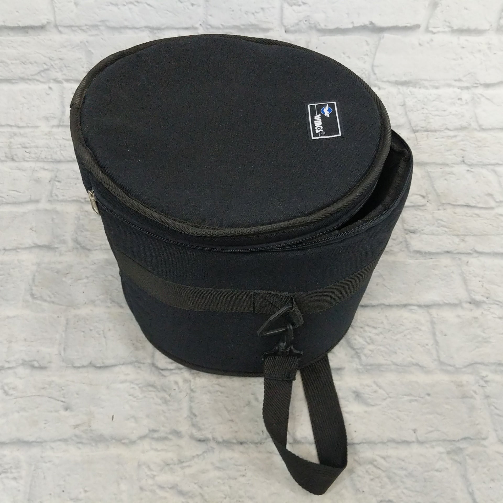 Wings Tom Case 10x8"
