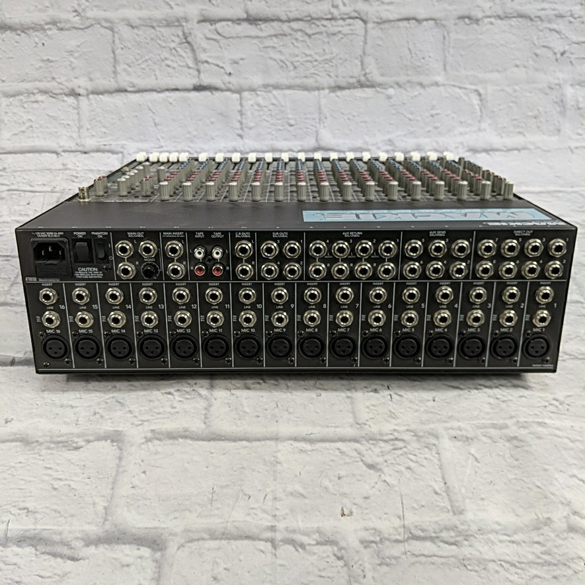 Mackie 1604-VLZ 16ch Passive Mixer - Evolution Music