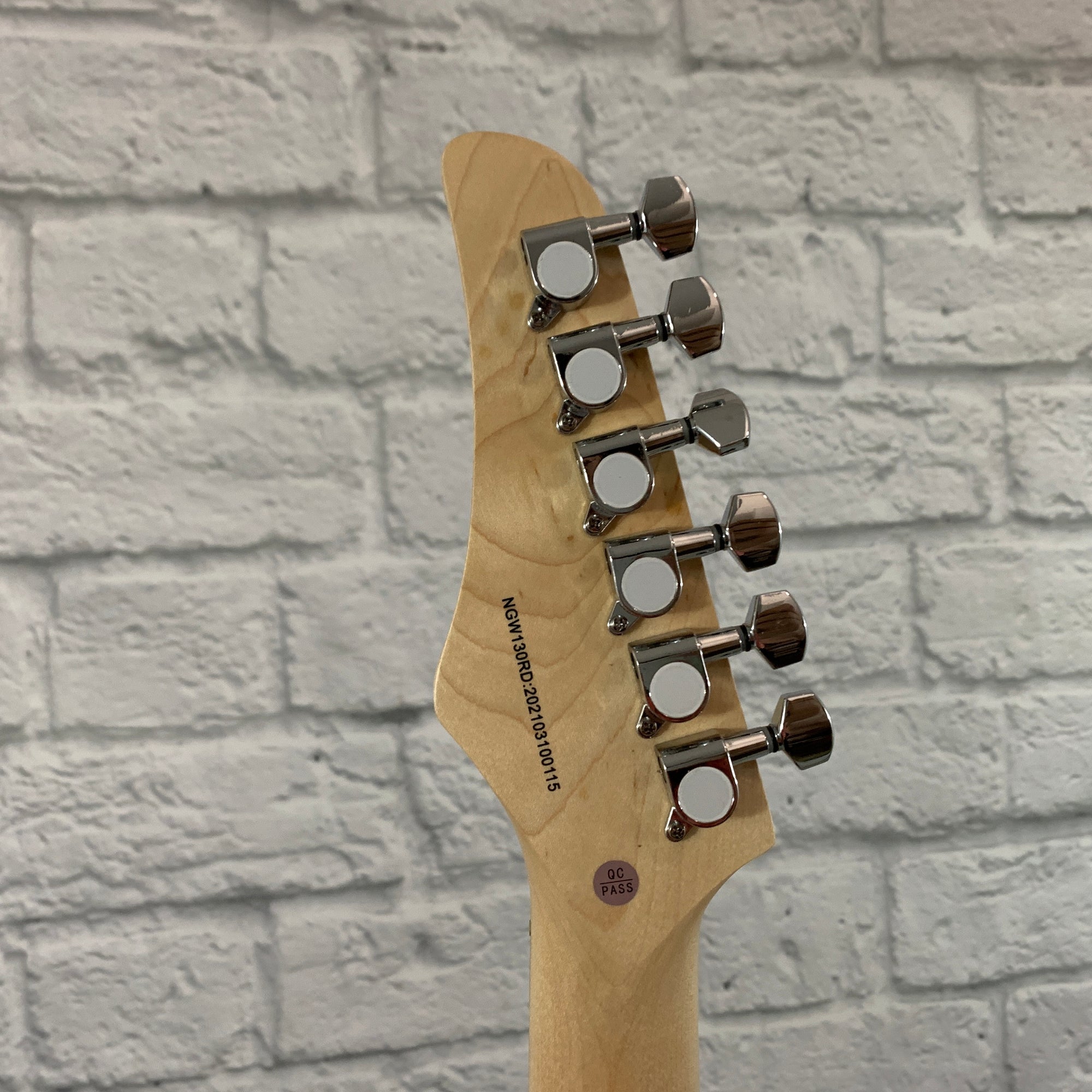 Nashville Guitar Works 130 Double Cutaway - Red, Rosewood Fretboard