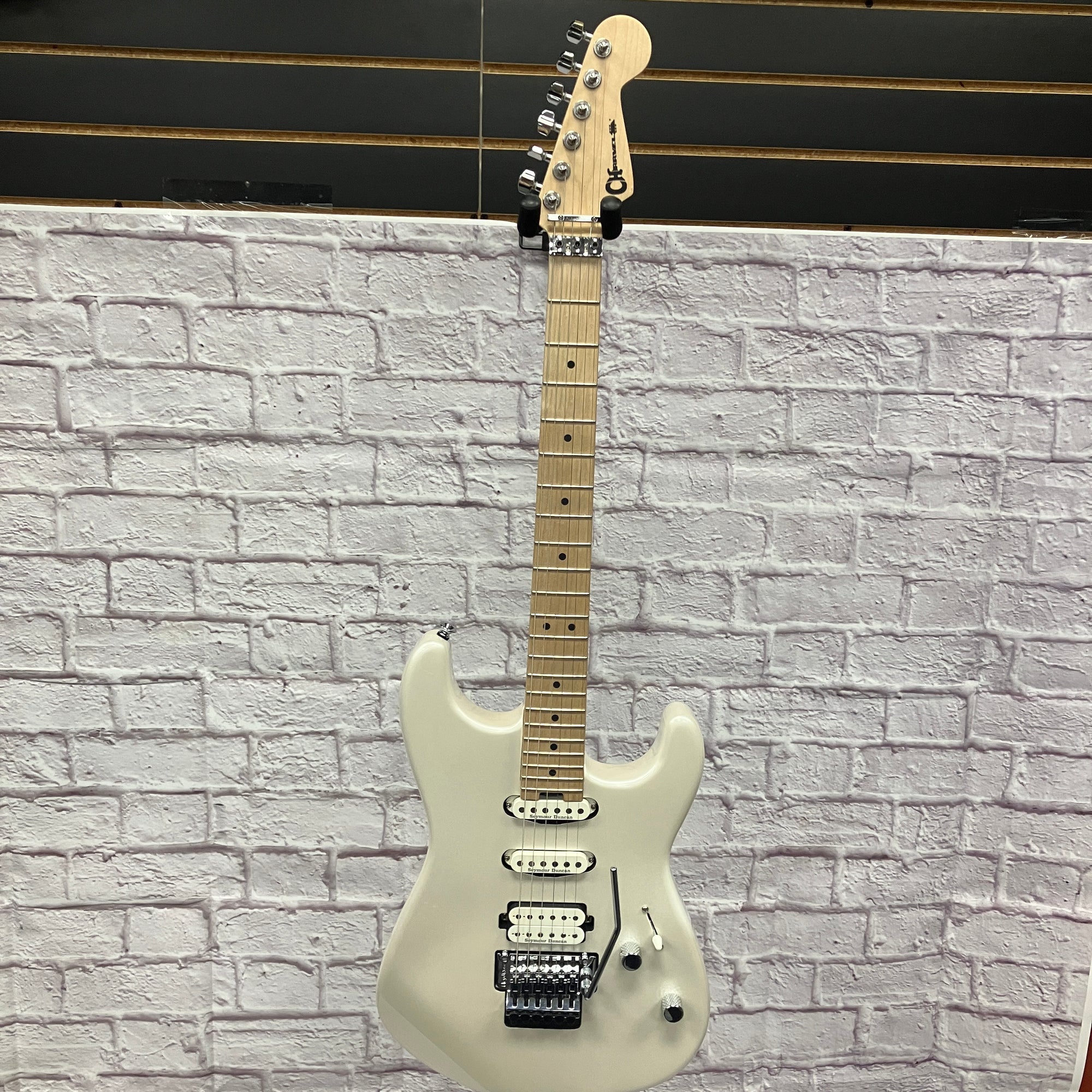 Charvel San Dimas Pro Mod HSS FR Electric Guitar Blizzard Pearl B-Stock