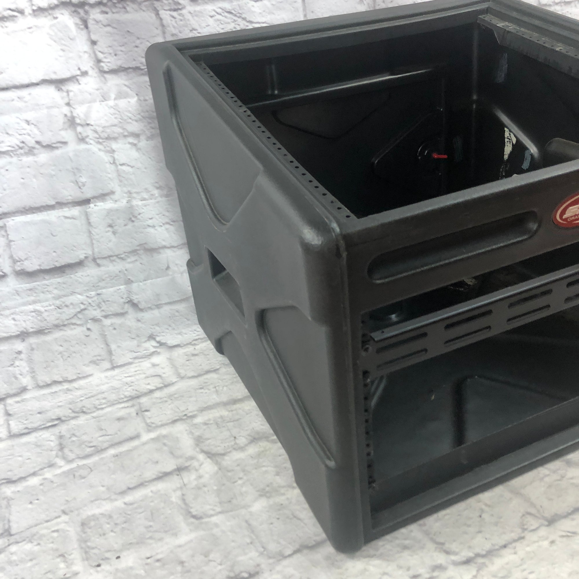 SKB 4U Rack Case with Slanted Mixer Rack Top Rack Case