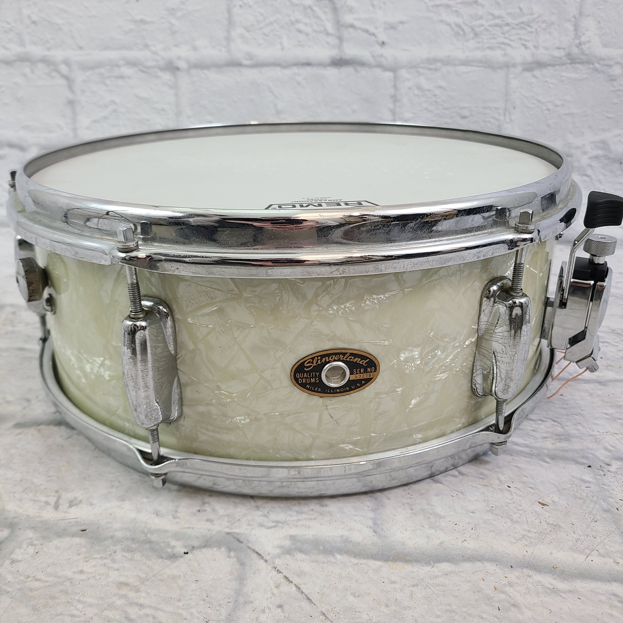 Slingerland Student Deluxe 5.5x 14 6 lug Snare White Marine Pearl