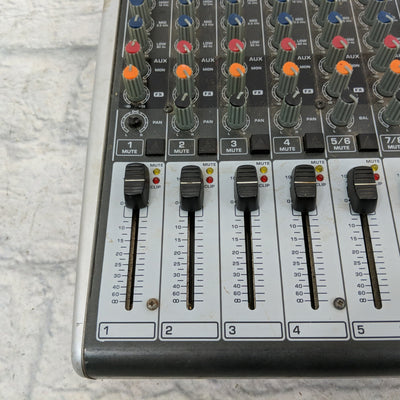 Behringer Xenyx X1222 Usb Mixer