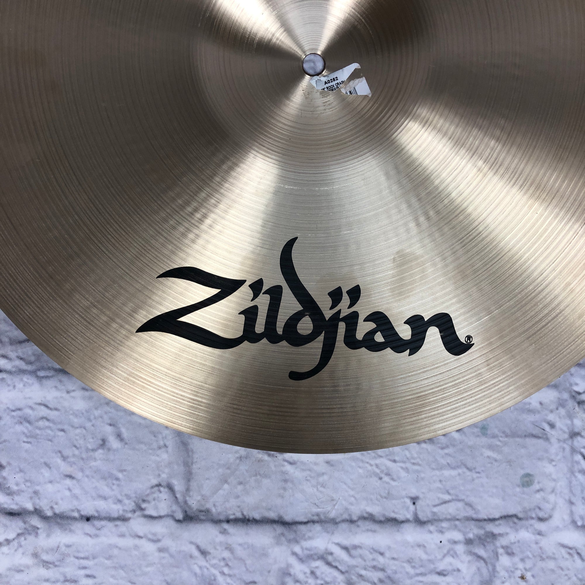 Zildjian Avedis 18in Rock Crash Cymbal