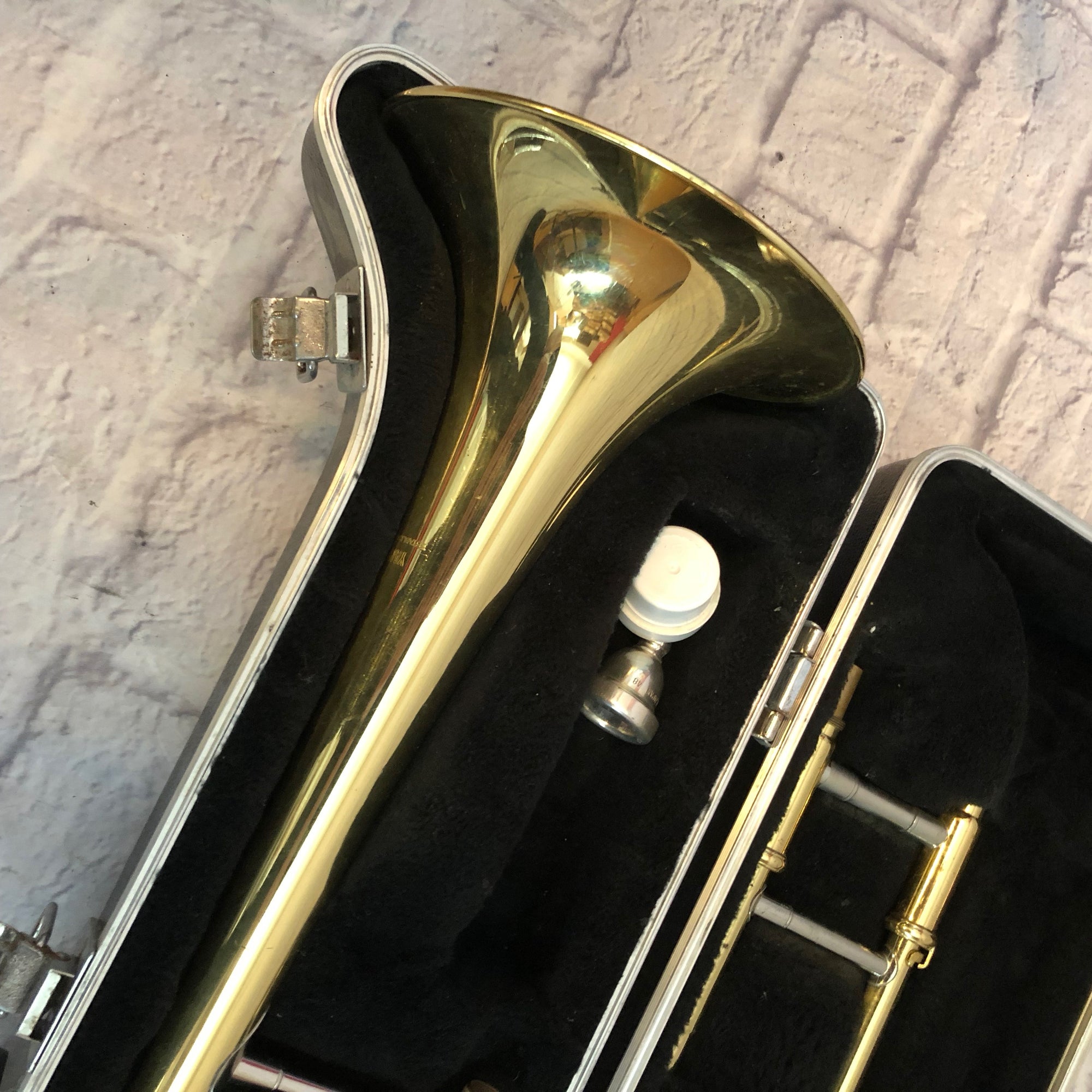 Yamaha YSL 354 Trombone with Case