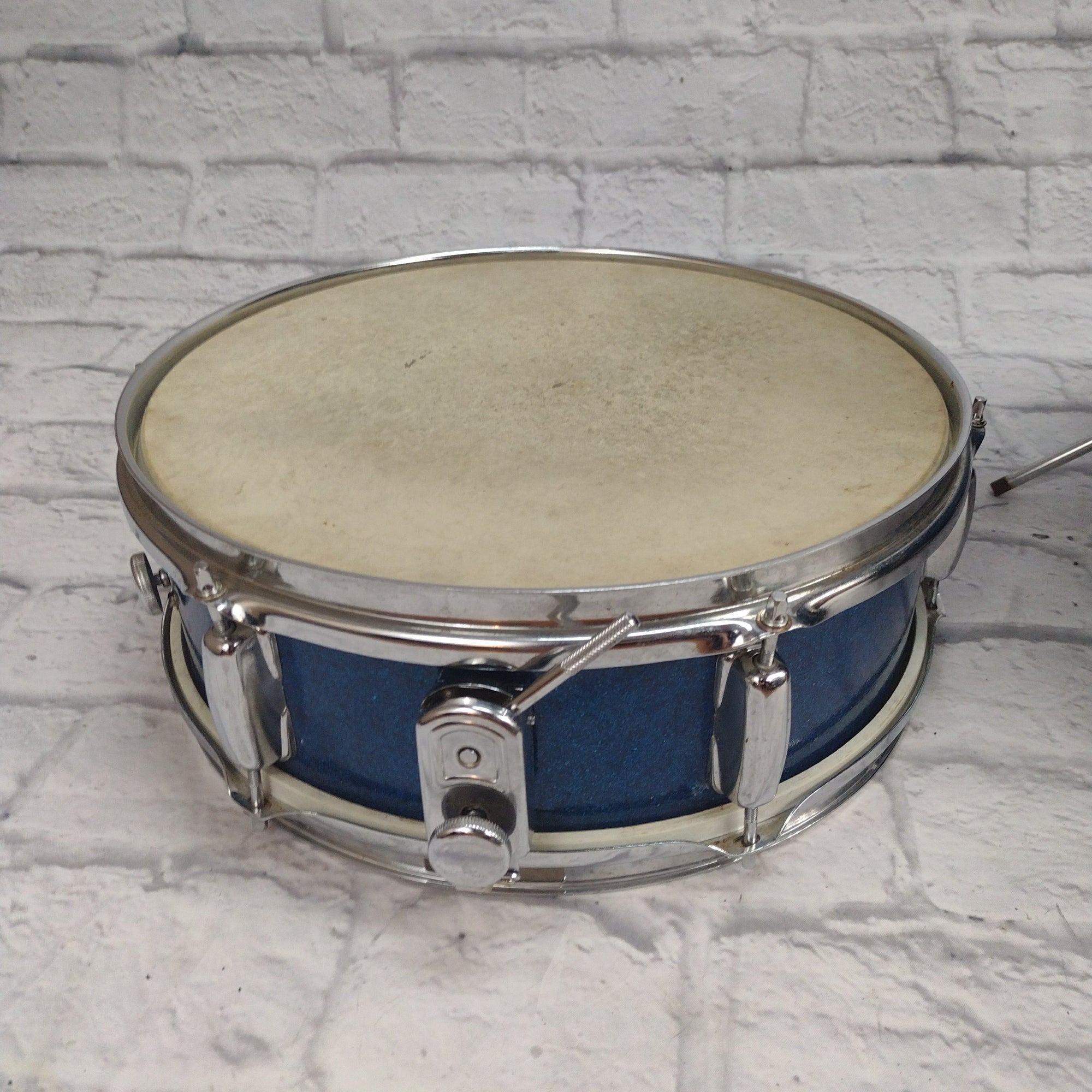 Unknown Japanese Blue Sparkle 3pc Drum Set 1960s