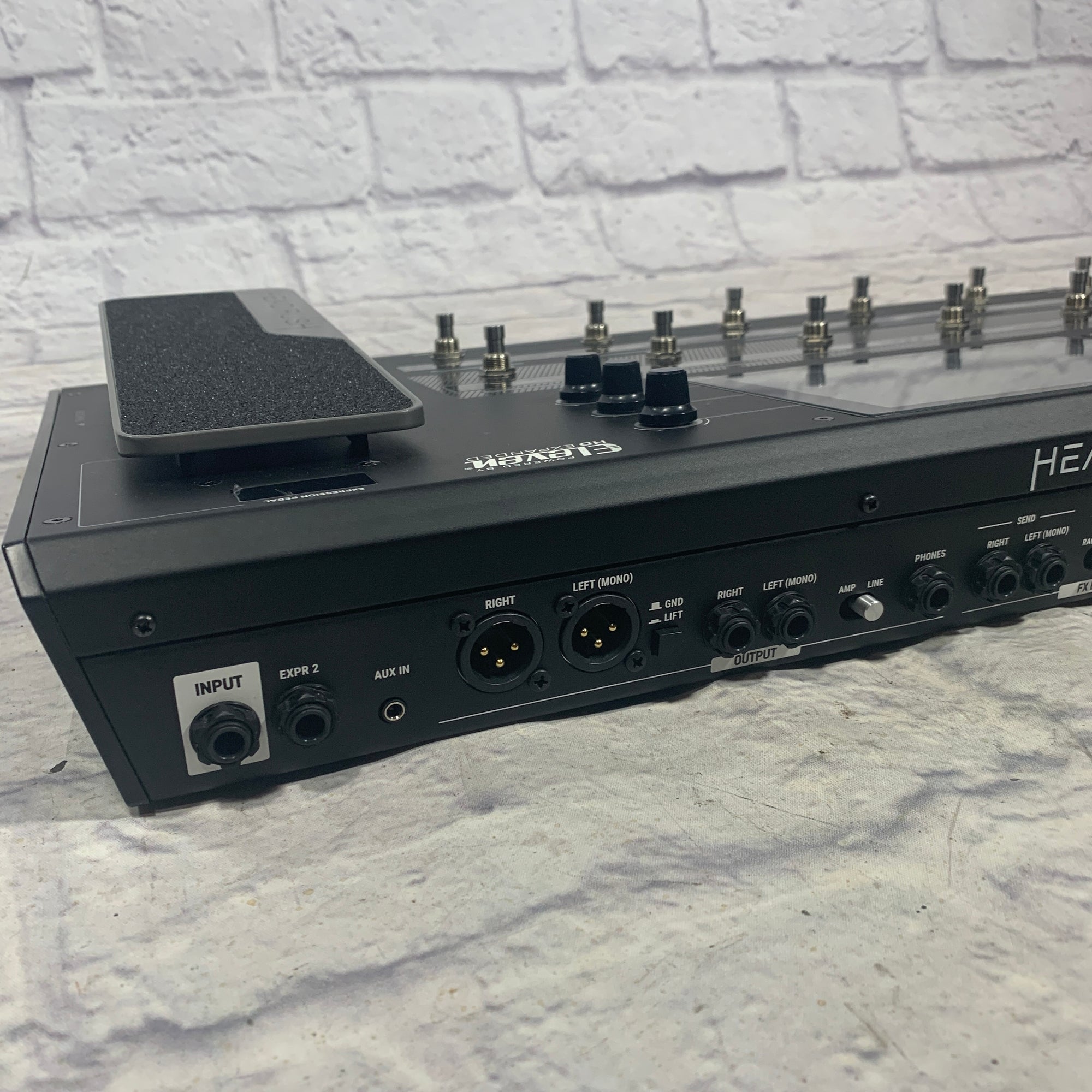 Eleven HD Expanded Headrush Multi-Effect Pedalboard w/ gig bag