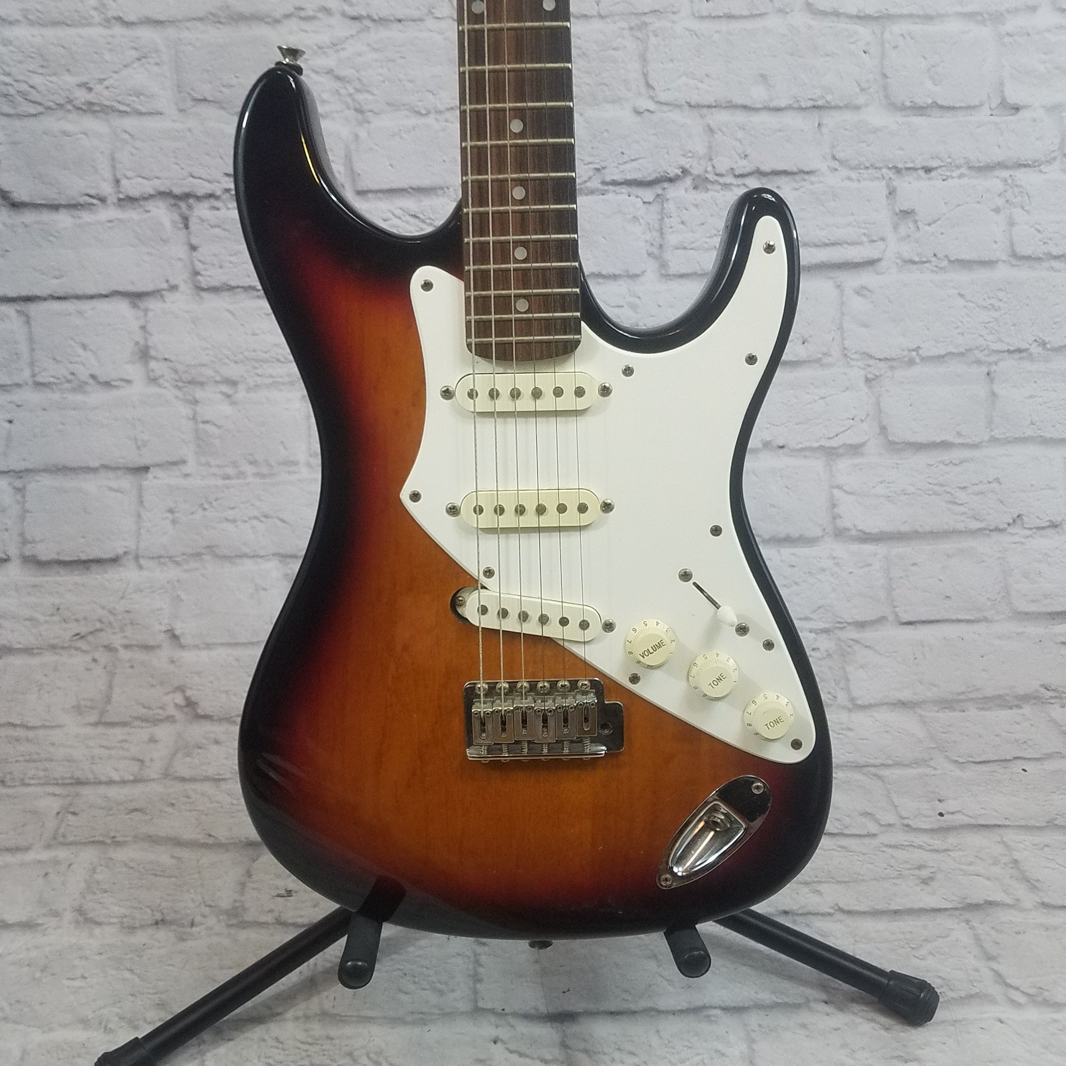 Aria Pro II Fullerton Electric Guitar - Tobacco Sunburst MIK