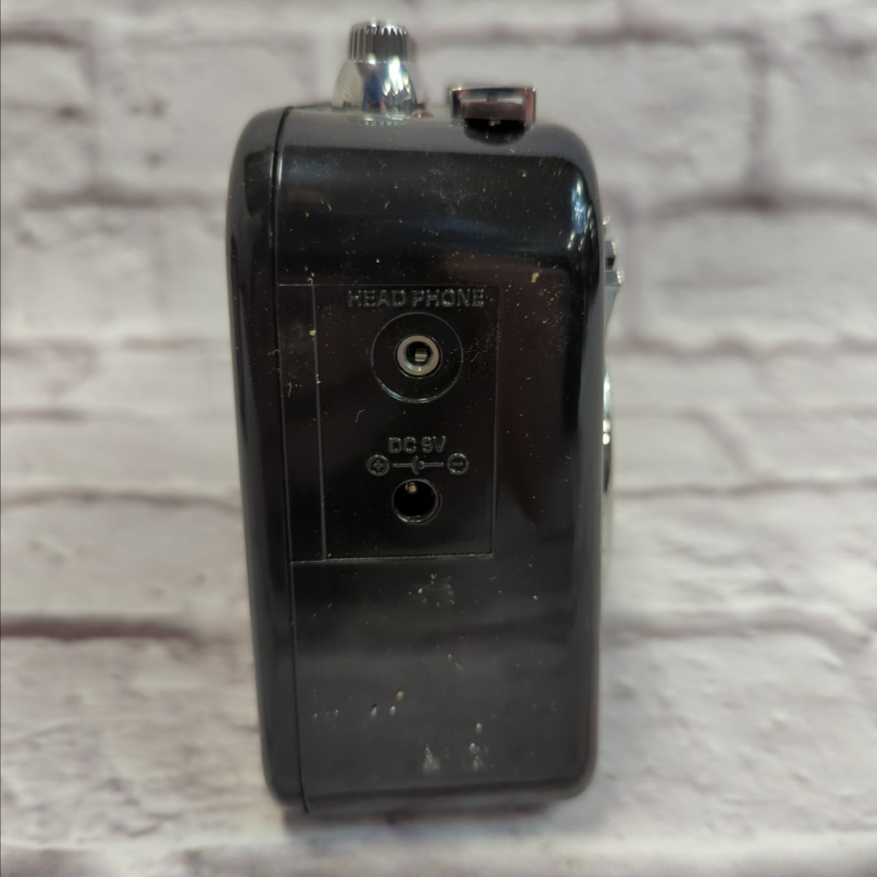 Honeytone N-10 Battery Powered Mini Guitar Amp