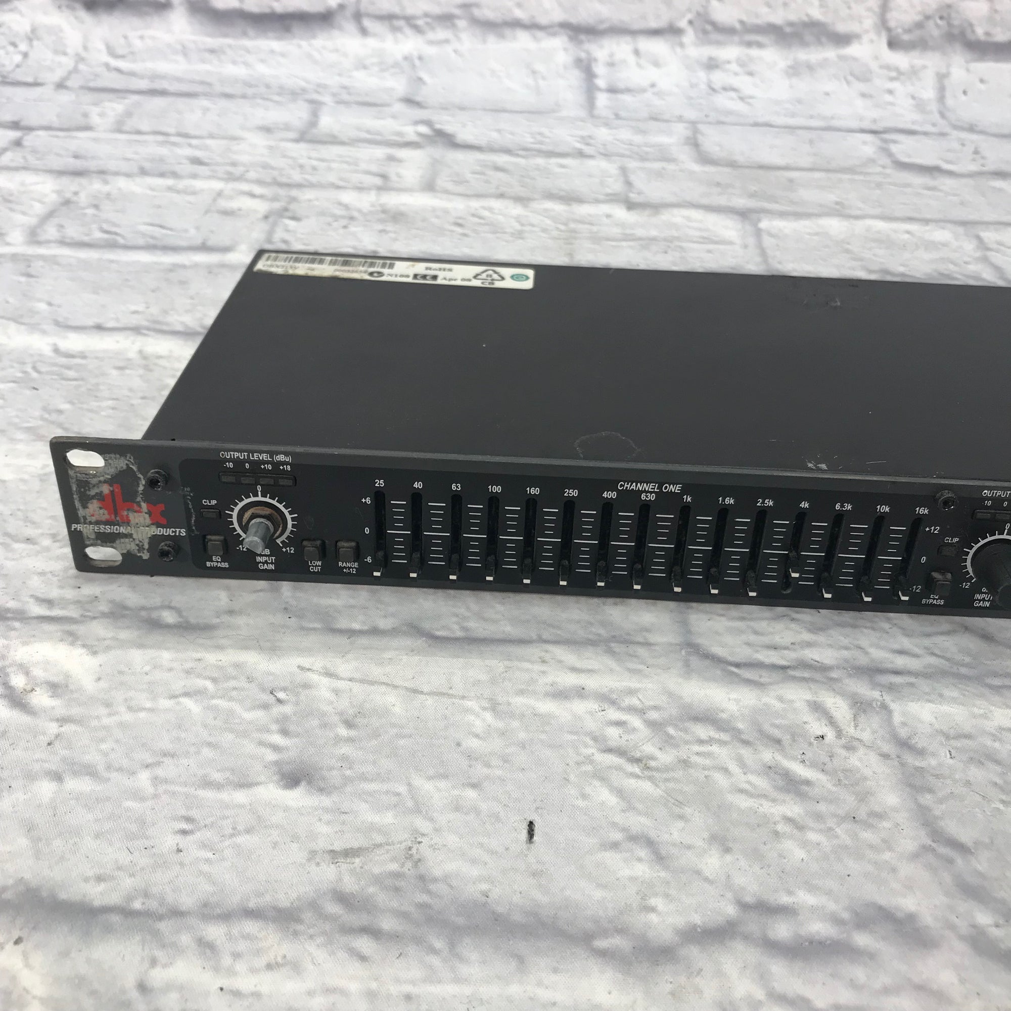 DBX 215 Dual 15-Band Graphic Equalizer