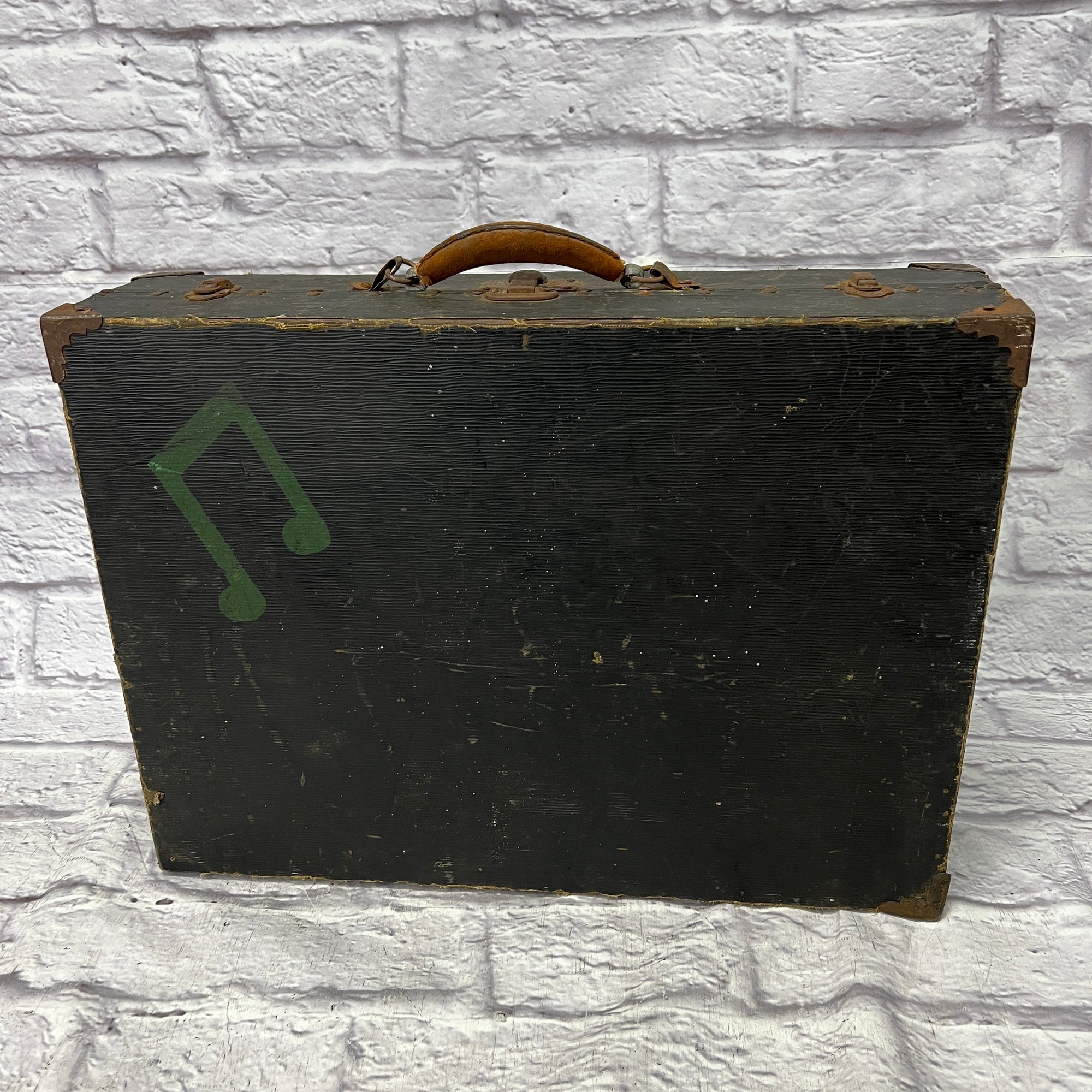 Unknown Vintage Wooden "Tiny" Trap Case