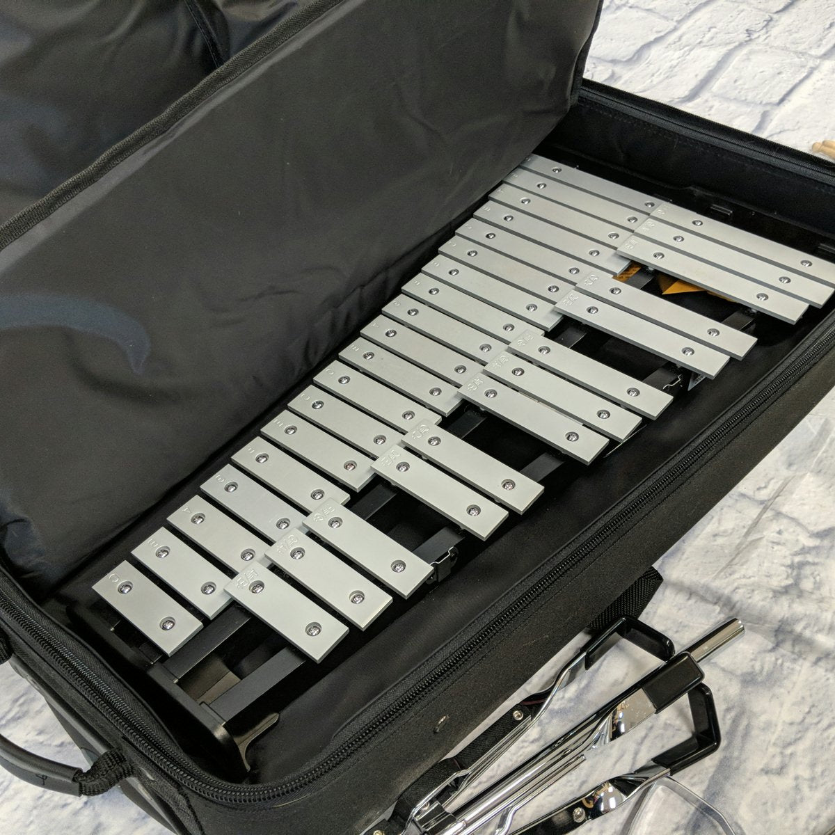 Pearl PL910C Student Snare and Bell Kit with Rolling Case 202004198