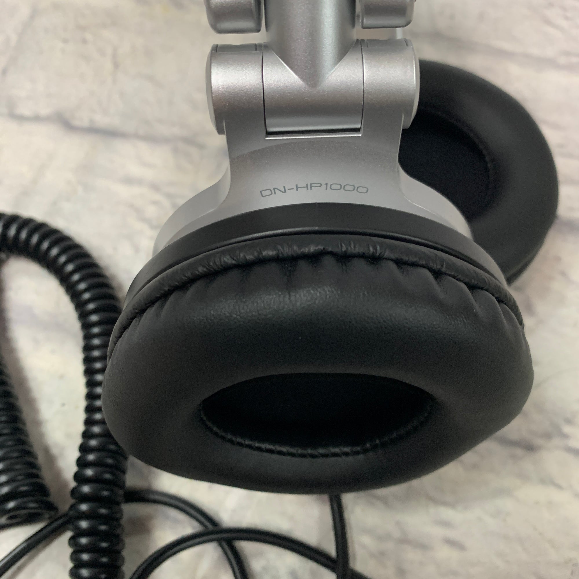 Denon DN-HP1000 DJ Headphones