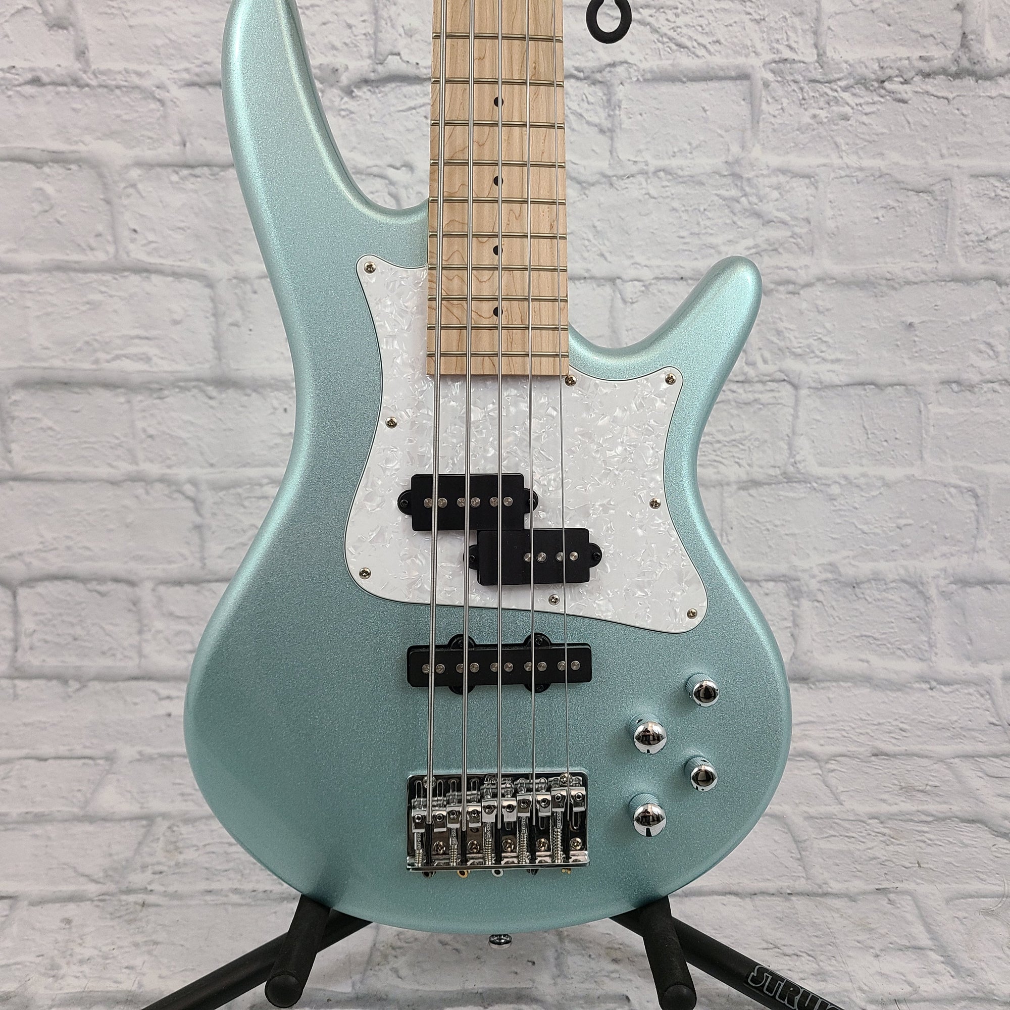 Ibanez SRMD205  5 String Bass Guitar