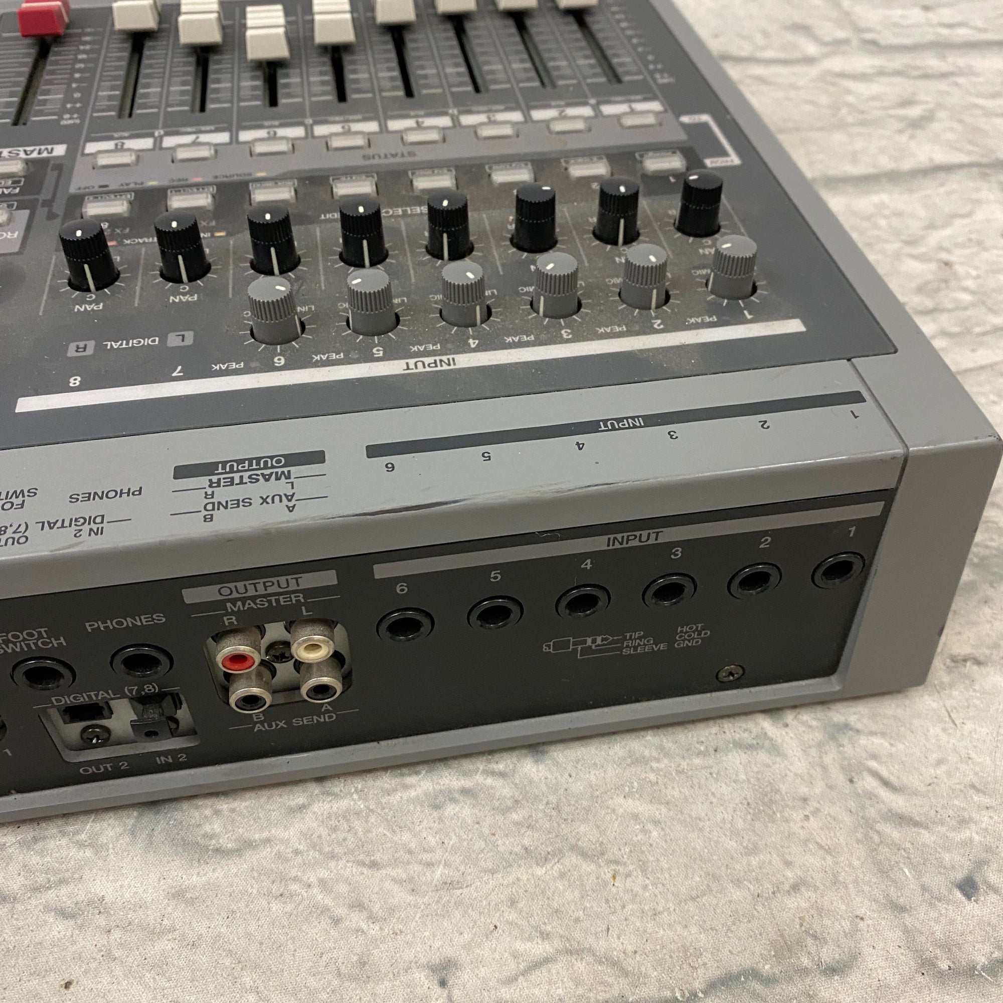 Roland VS-880EX Digital Studio Workstation Digital Recorder 