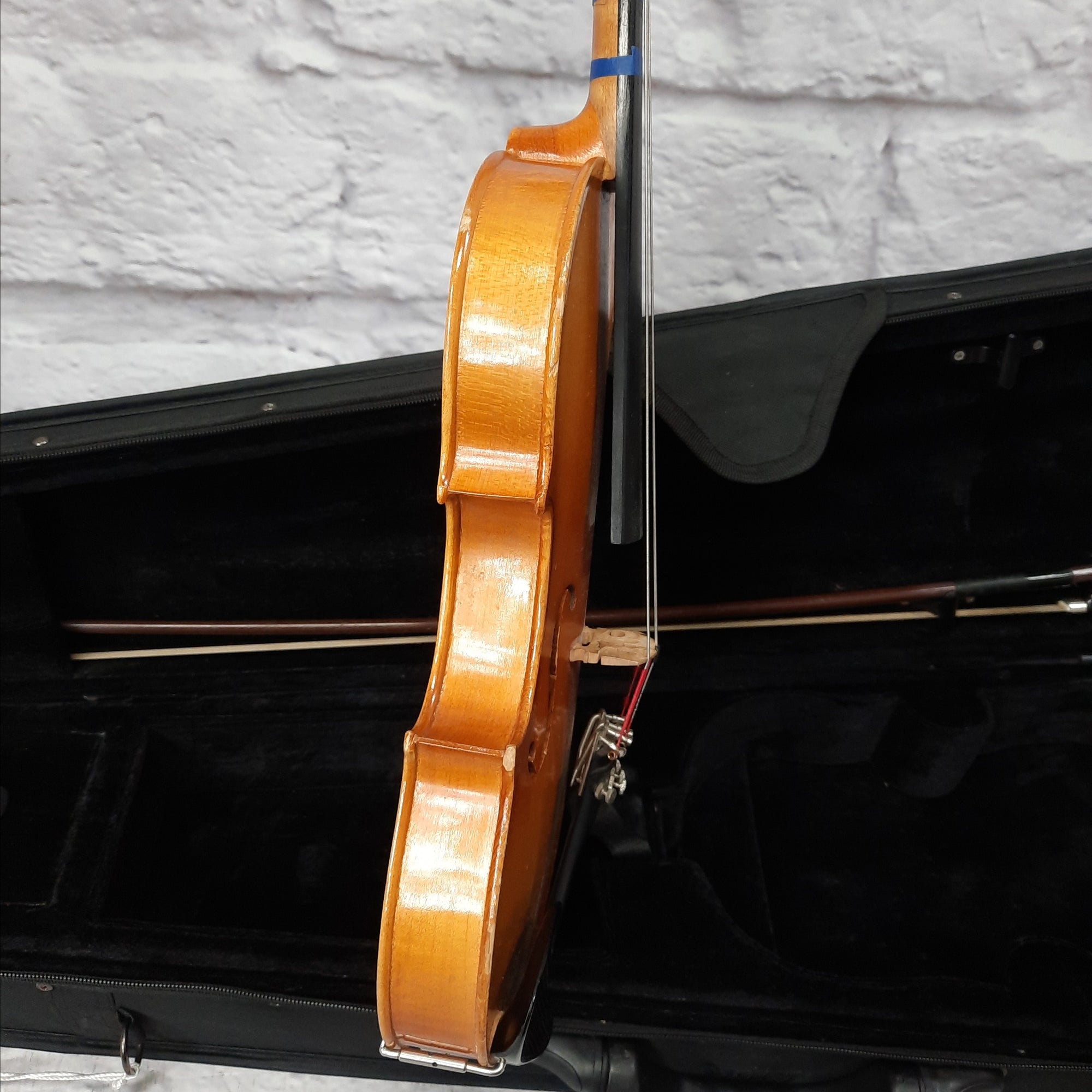 Lignatone Antonius Stradivarius Cremonenis 13" Viola with Case and Bow (Czech)