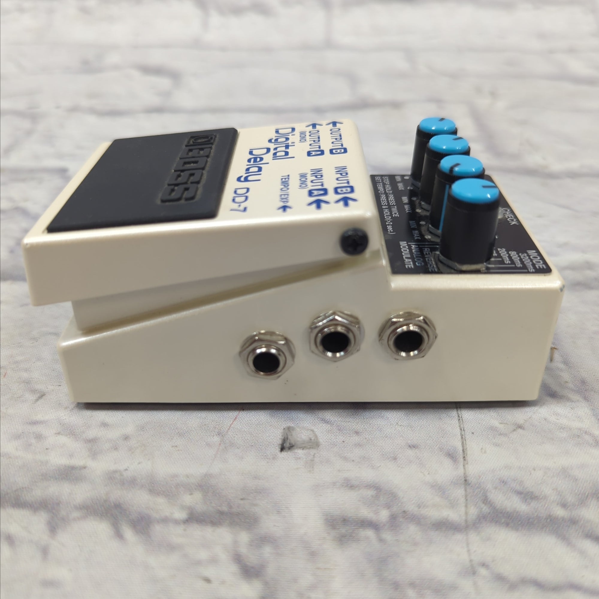Boss DD-7 Digital Delay Pedal