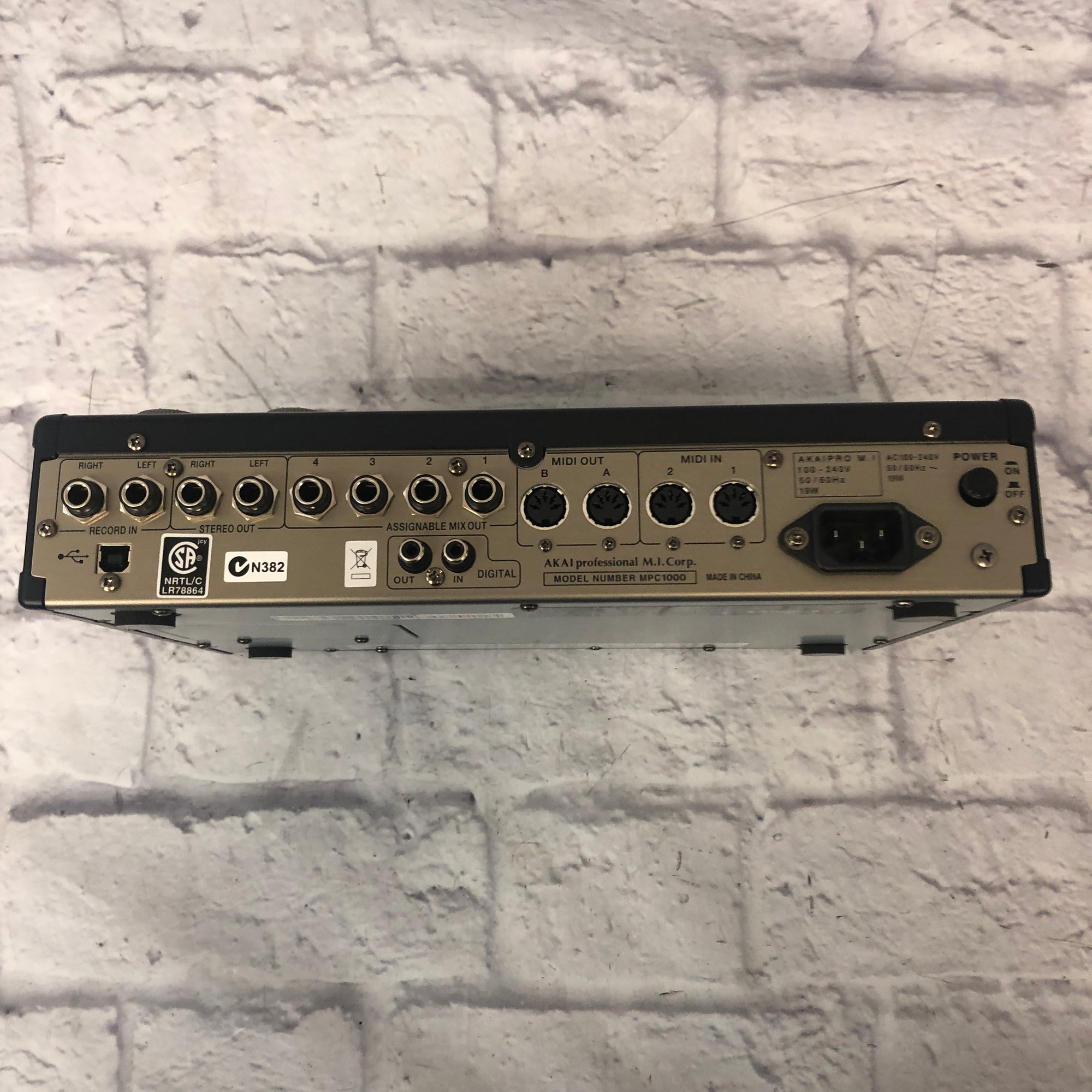 Akai MPC1000 Black v2.10 128mb Production Center Sampler