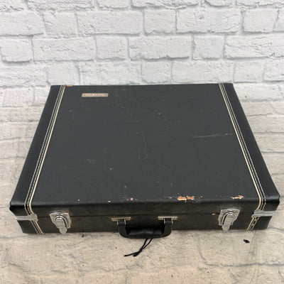 Road Runner 3 Guitar Stand, Black Tolex Case