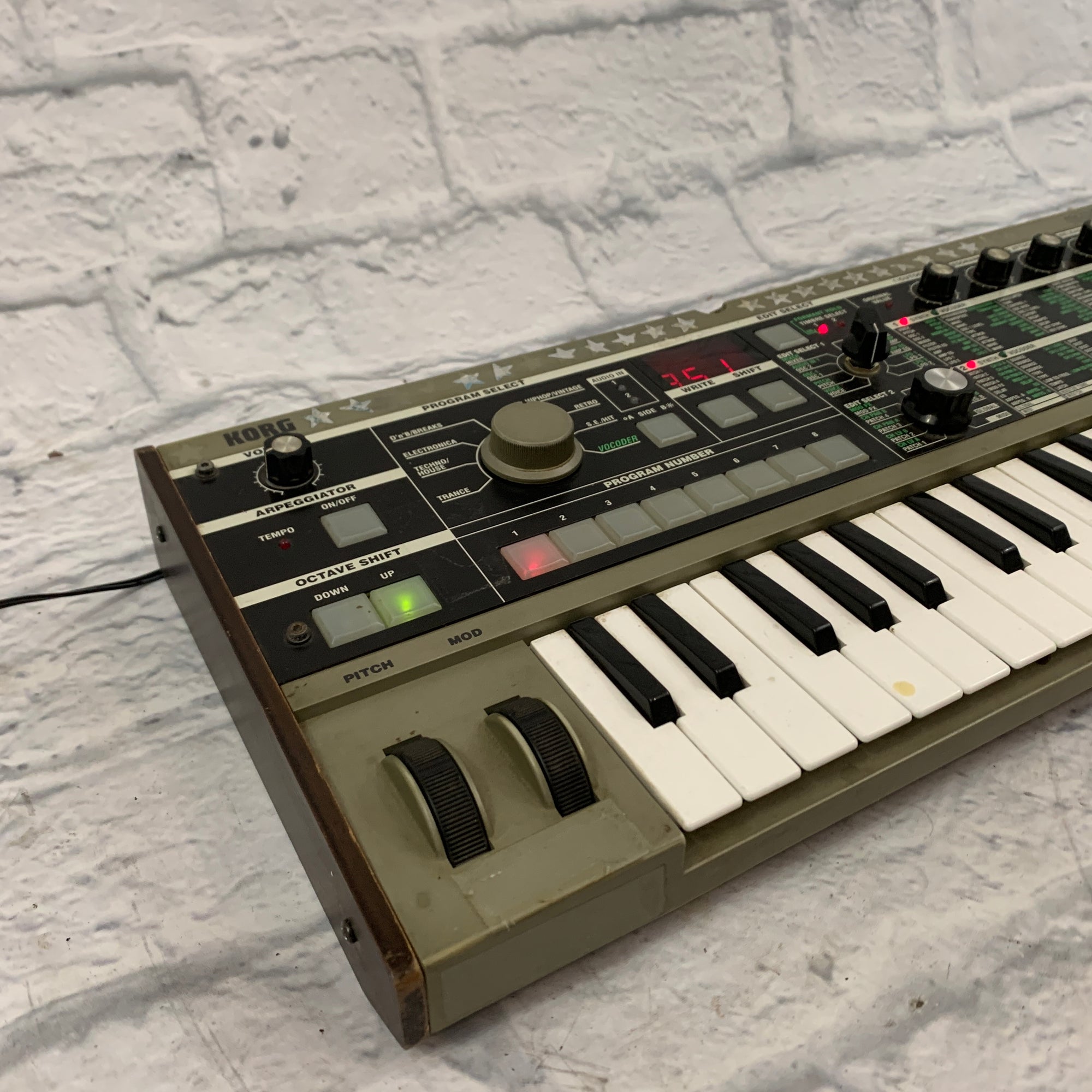 Korg microKORG 37-Key Synthesizer/Vocoder