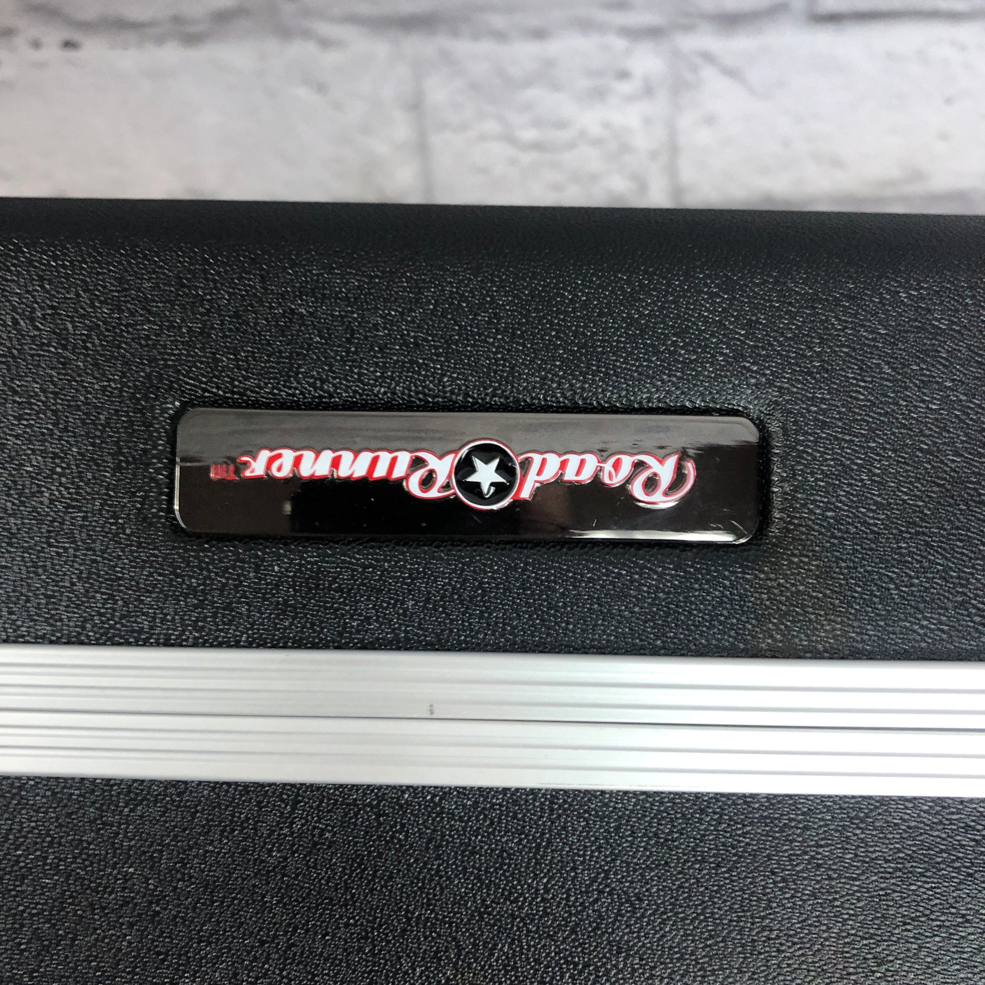 Road Runner Molded Hard Shell Bass Guitar Case
