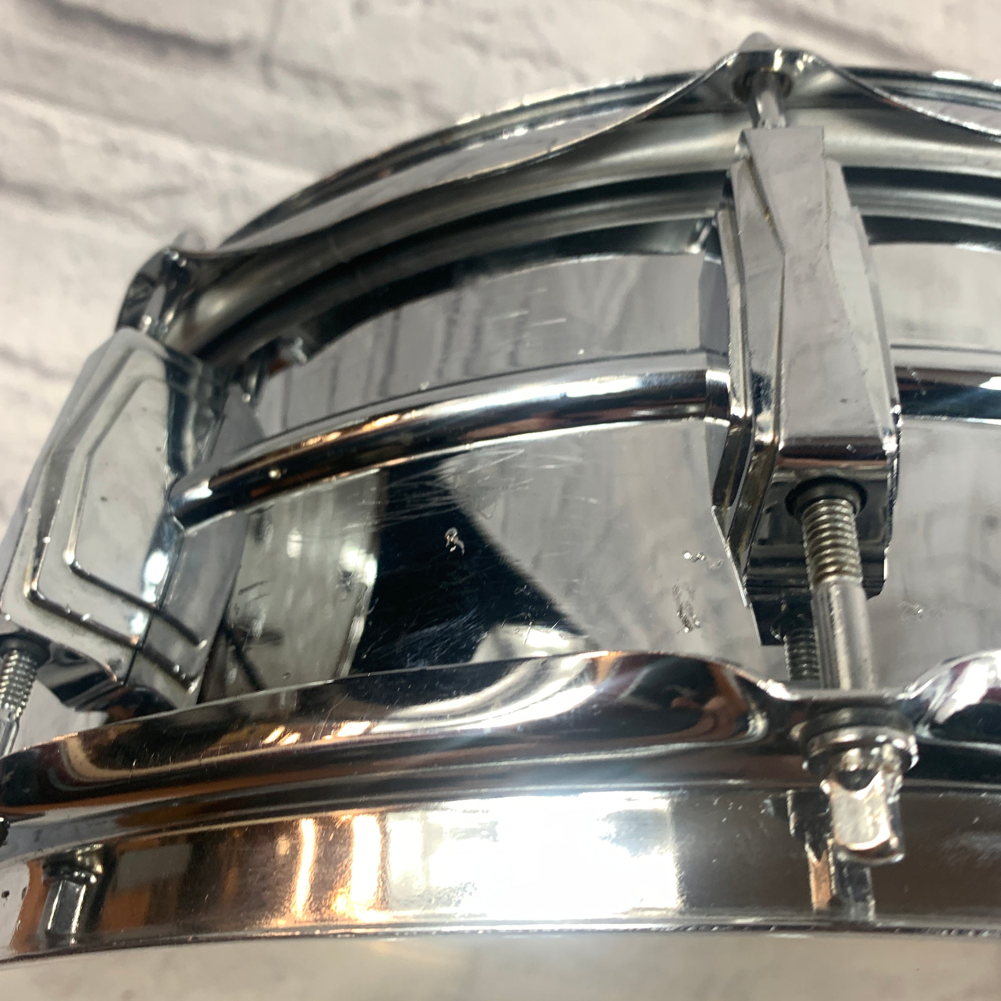Vintage Ludwig Olive Badge Supraphonic Chrome Over Aluminum 14" Snare