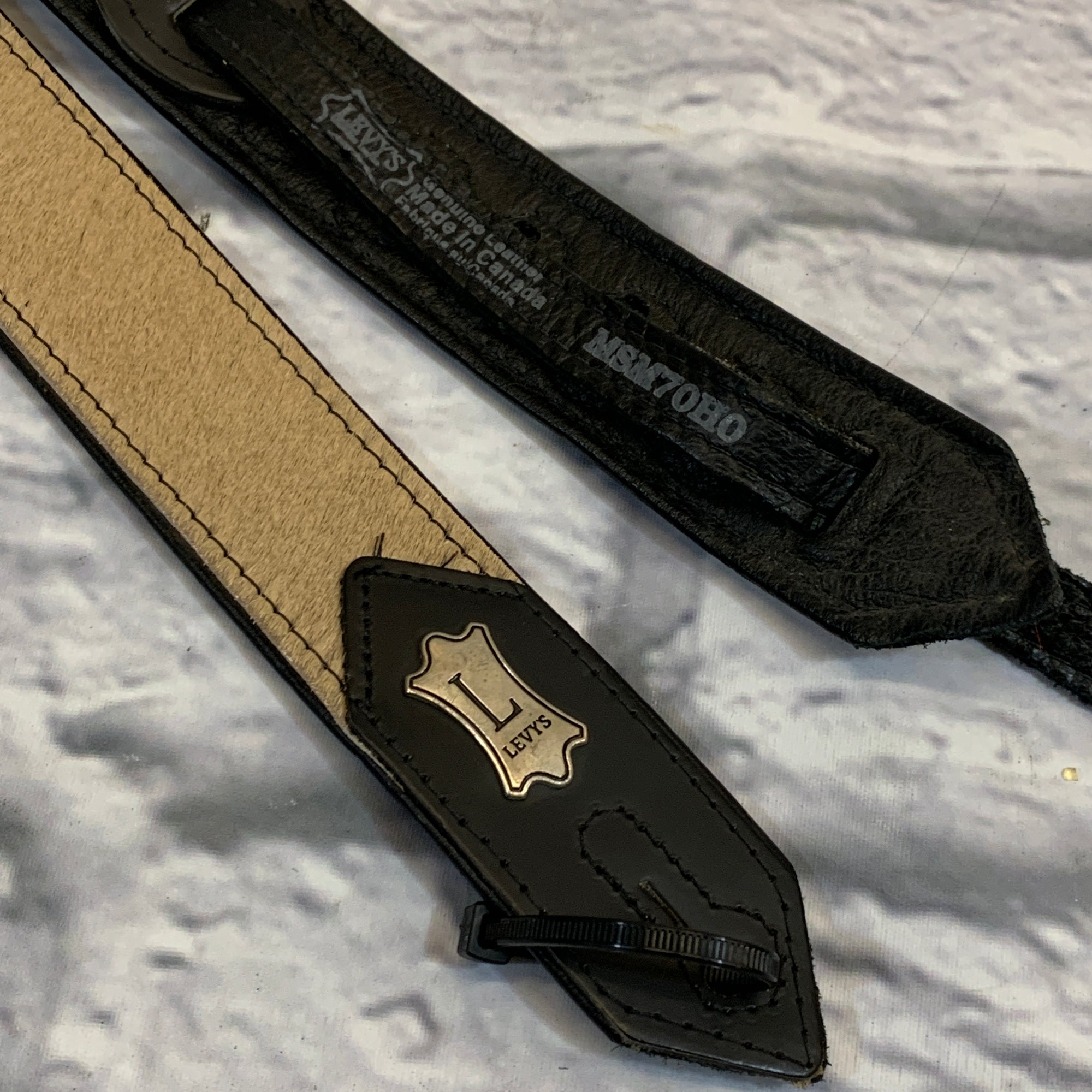 Levy's MSM70HO 1.5in Leather Strap Black