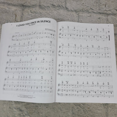 125 Broadway Best of Loved Melodies Piano, Vocals and Chords