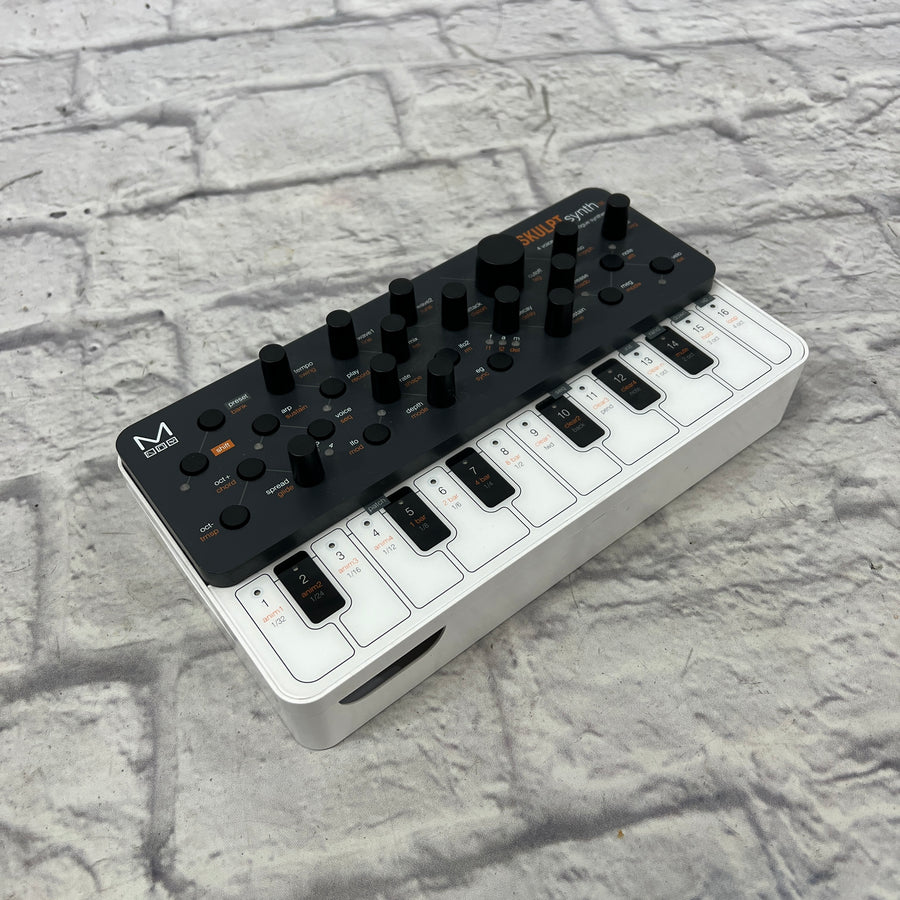 Modal Skulpt Synth SE Modular Synthesizer