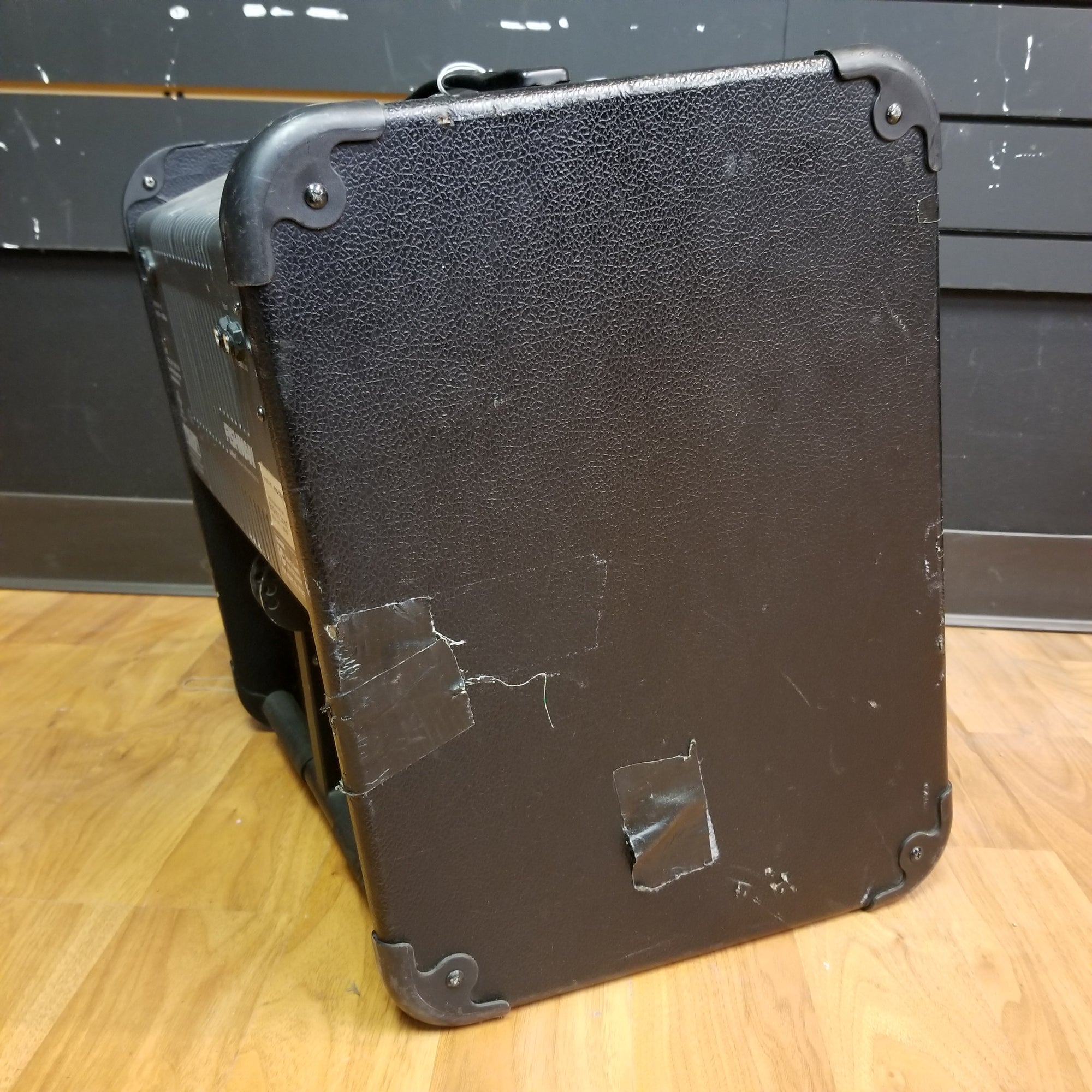 Fishman LBX001 Loudbox Pro Acoustic Amp