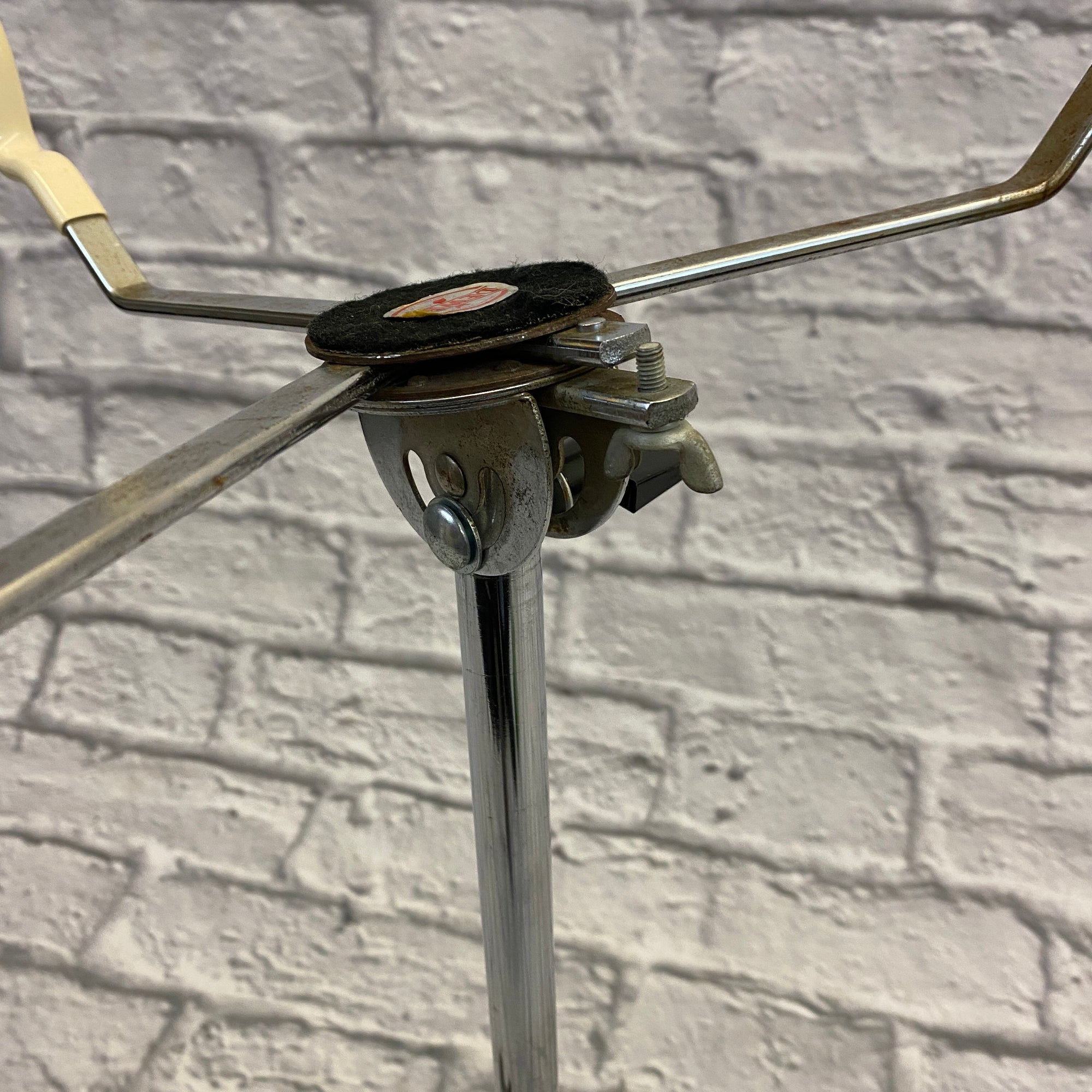 Vintage Dewey Snare Stand