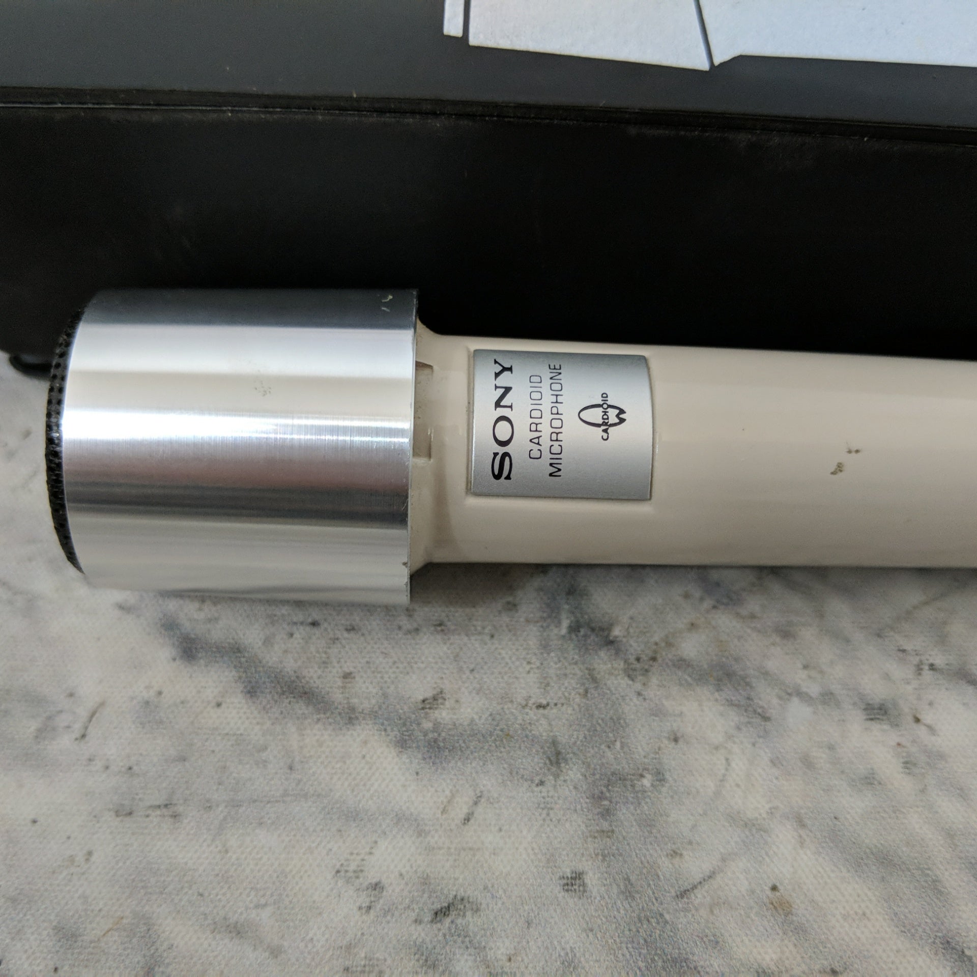 Sony F-98 Cardioid Microphone