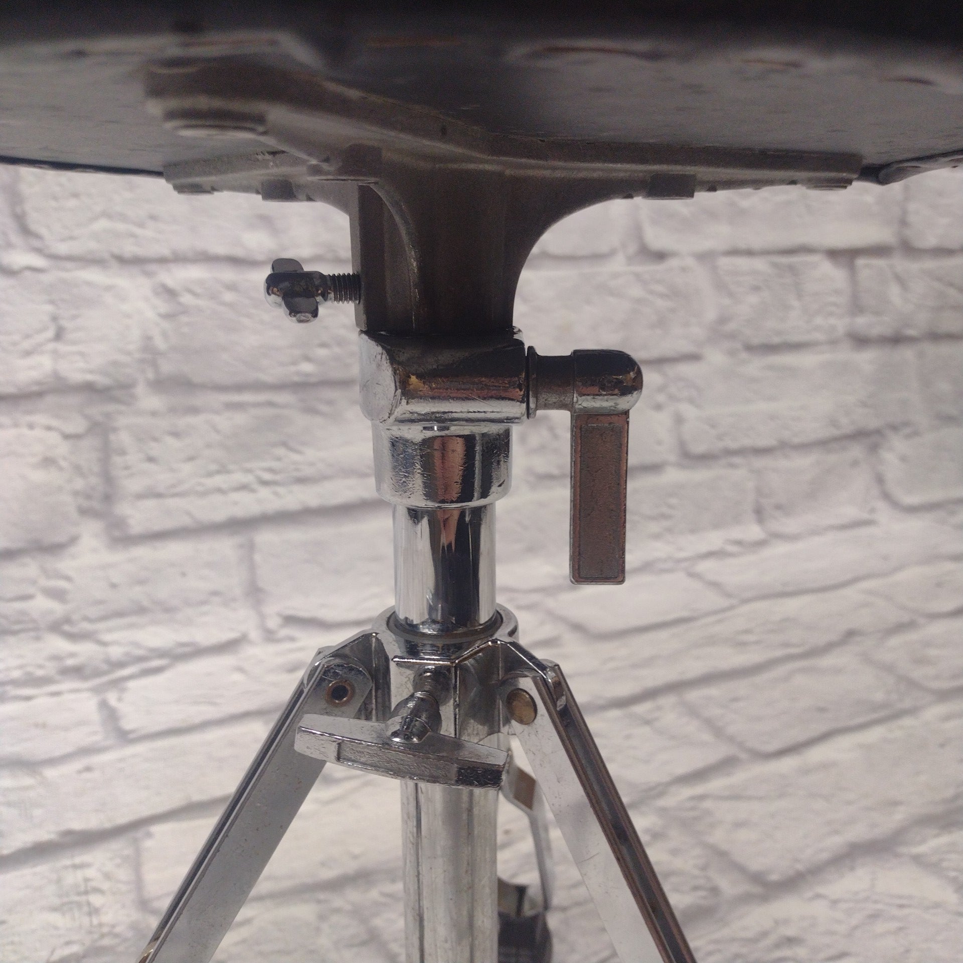 TKO Drum Throne