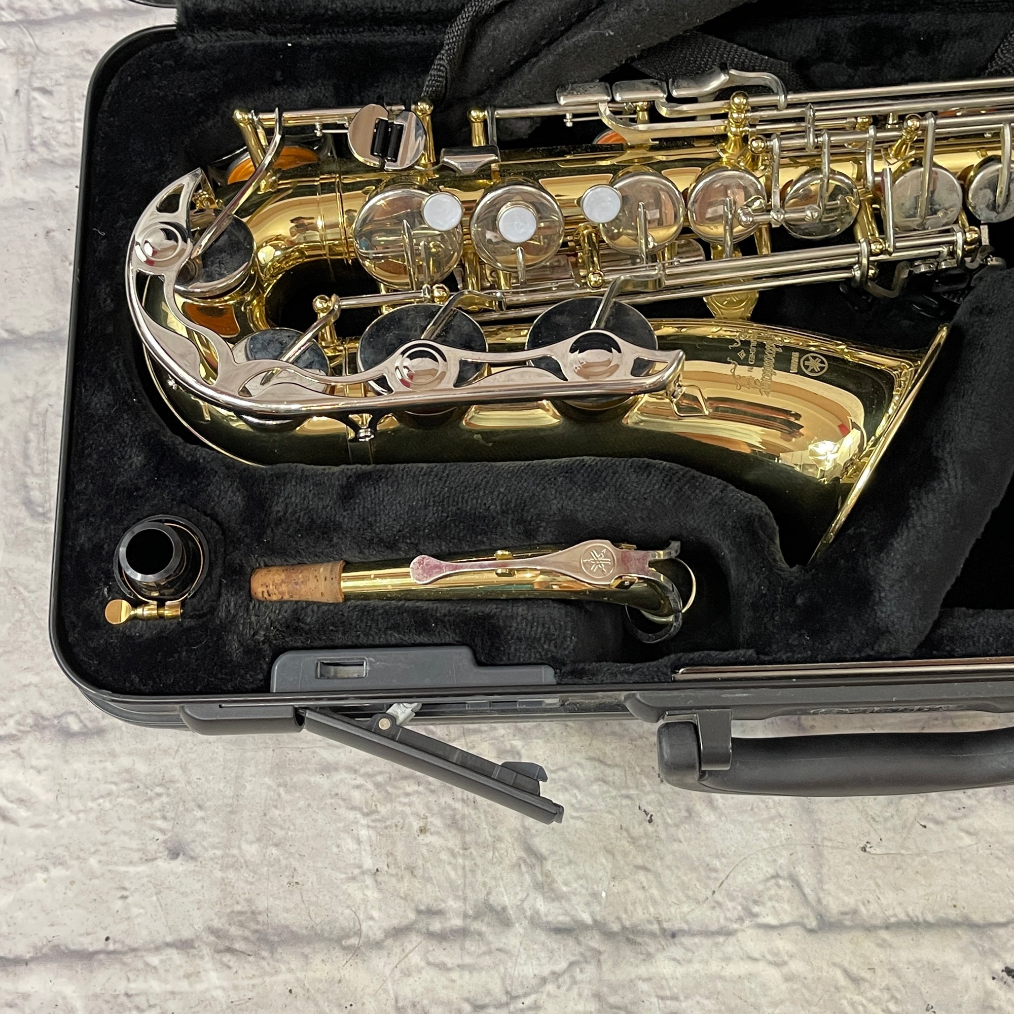 Yamaha YAS-200AD Saxophone w/ case