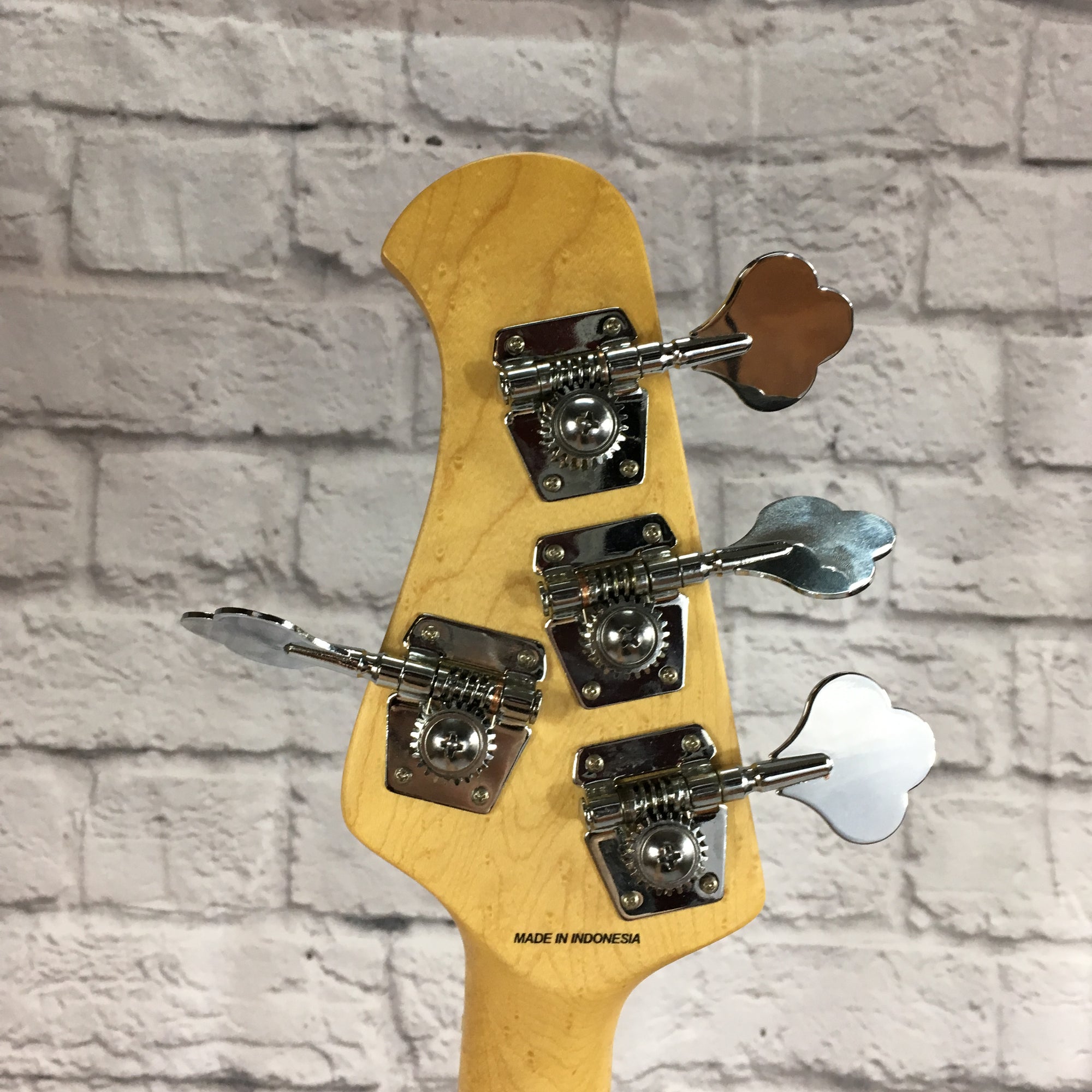 MusicMan Sterling SUB Ray 4 String Bass