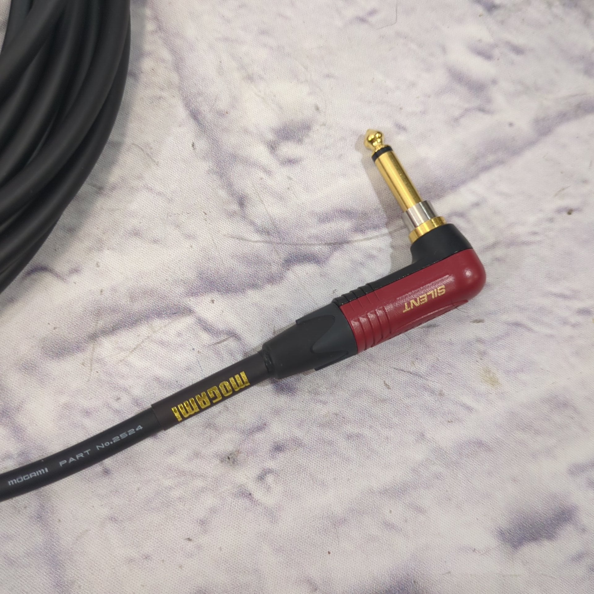 Mogami Silent Right Angle - Straight Instrument Cable
