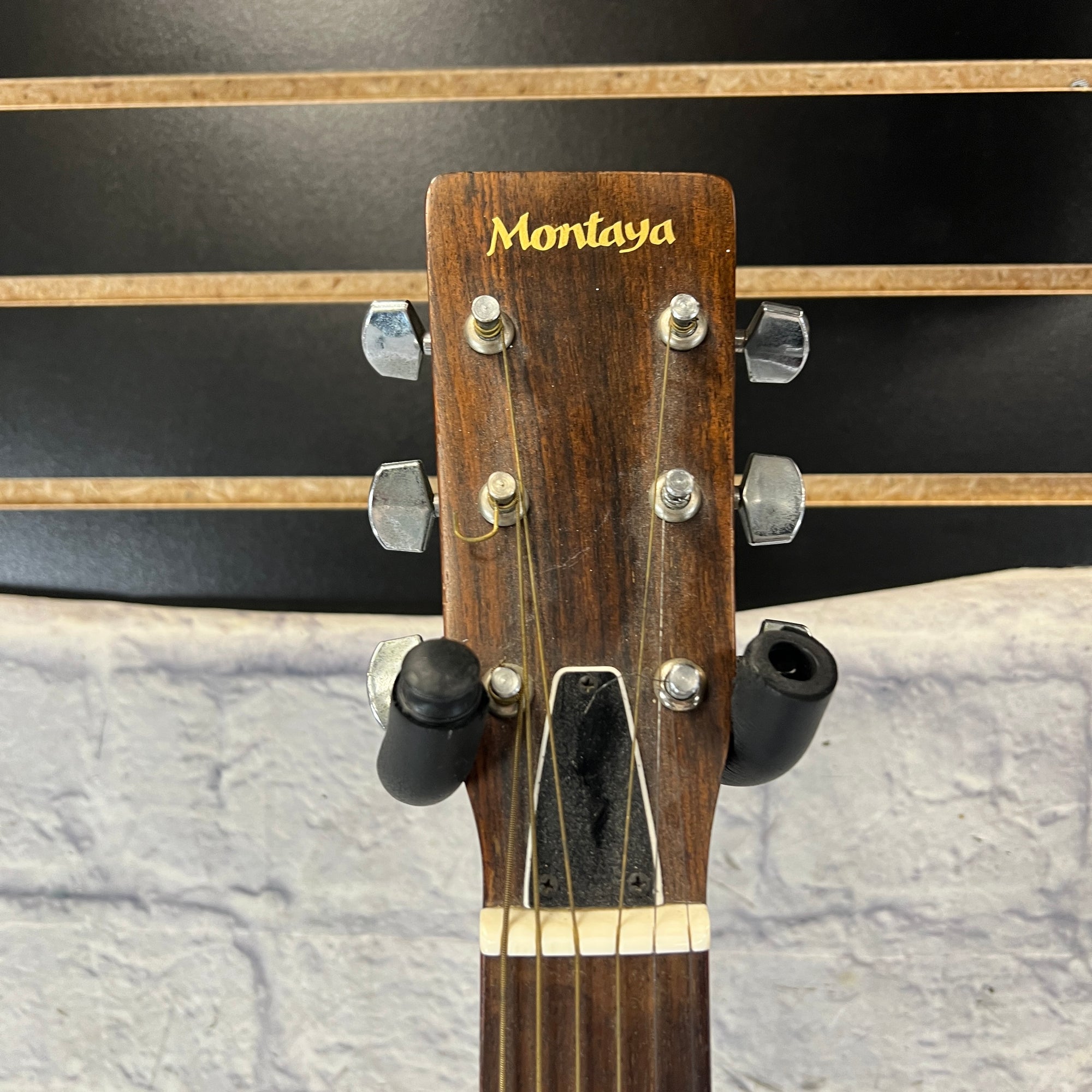 Montaya W-15 Natural Dreadnaught Acoustic Guitar