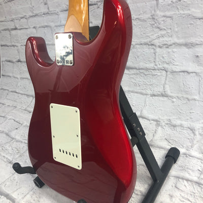 Squier Classic Vibe 60's Strat Candy Apple Red