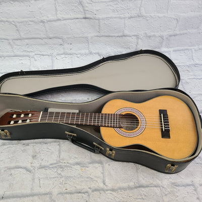 Amada A114 1/4 Size Classical Guitar w/ Case