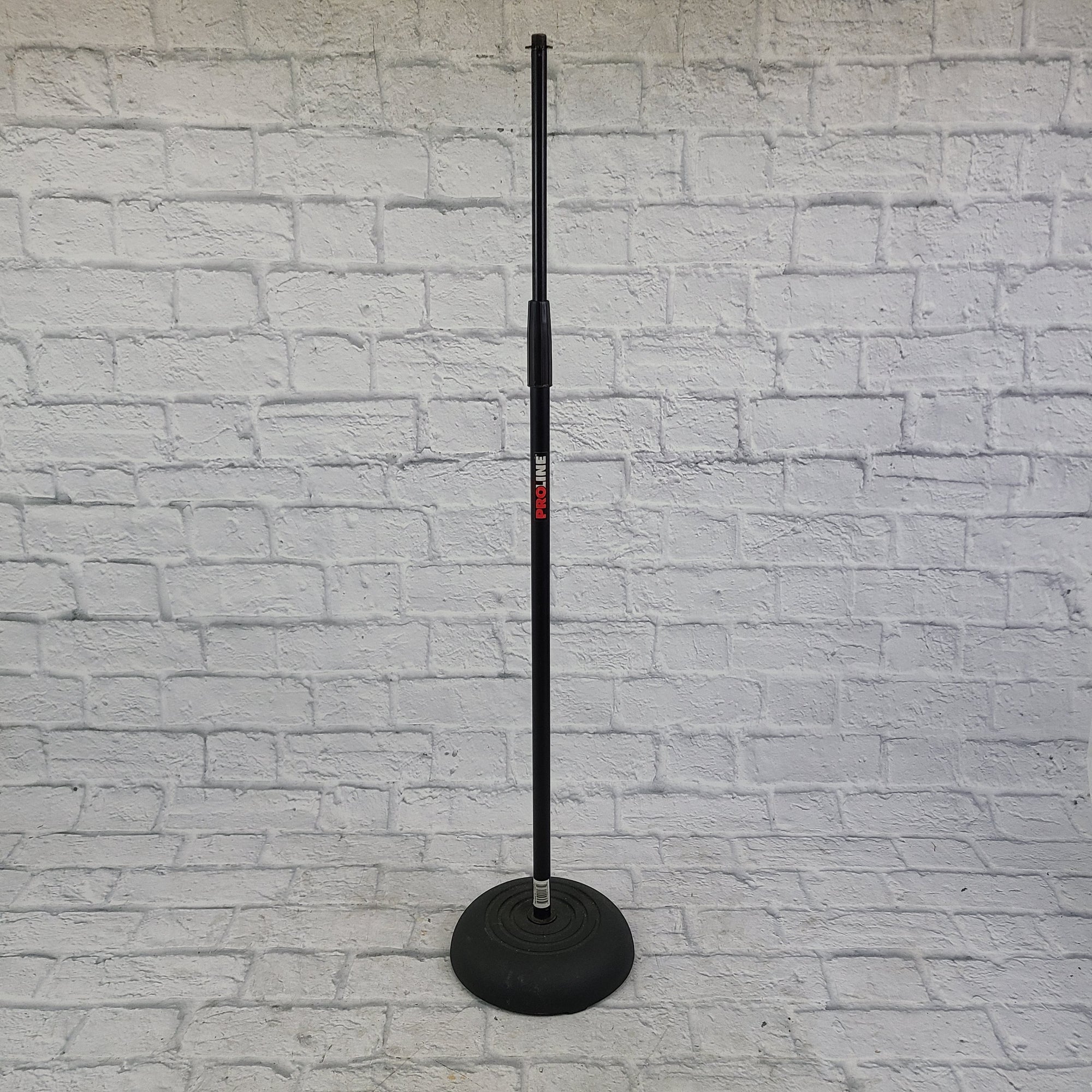 Proline Round-Base Straight Mic Stand