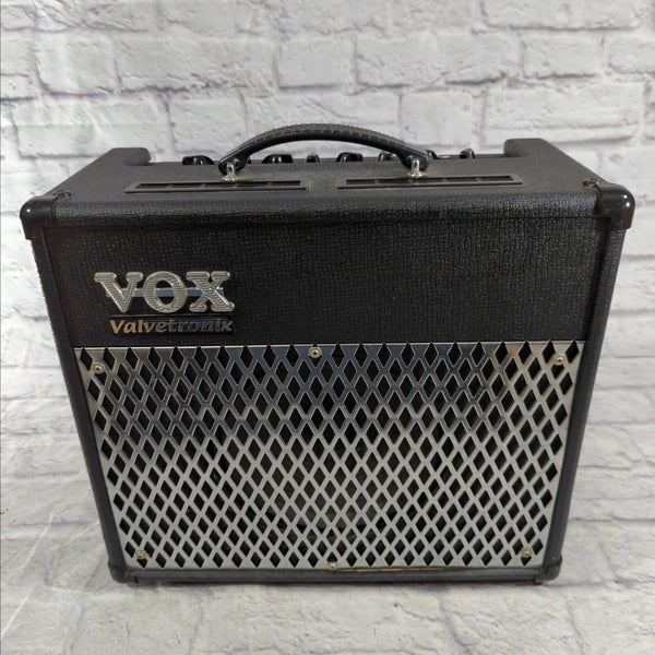Vox Valvetronix VT30 Guitar Combo Amp - Evolution Music