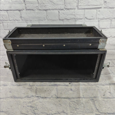 Unknown  Black Carpeted 4U Rack Road Case