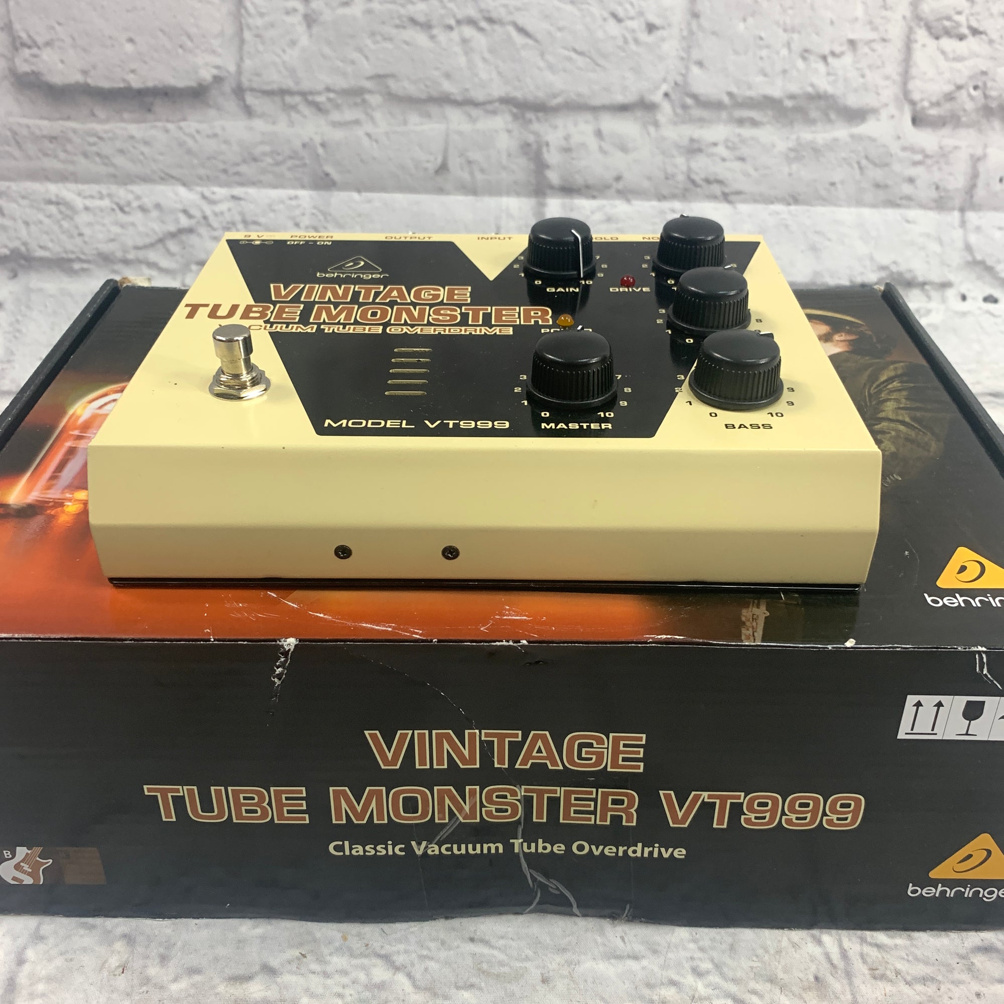 Behringer Vintage Tube Monster Vacuum Tube Overdrive Pedal