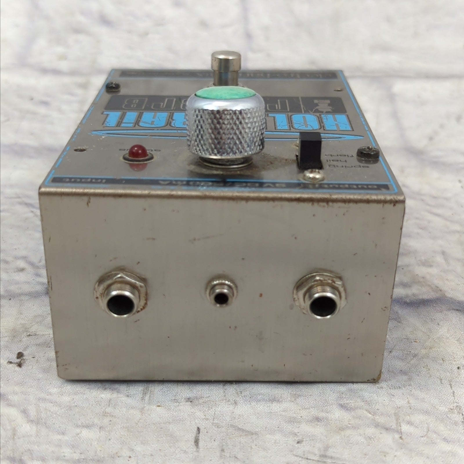 holy grail reverb pedal Electro-Harmonix Holy Grail V1 Reverb Pedal