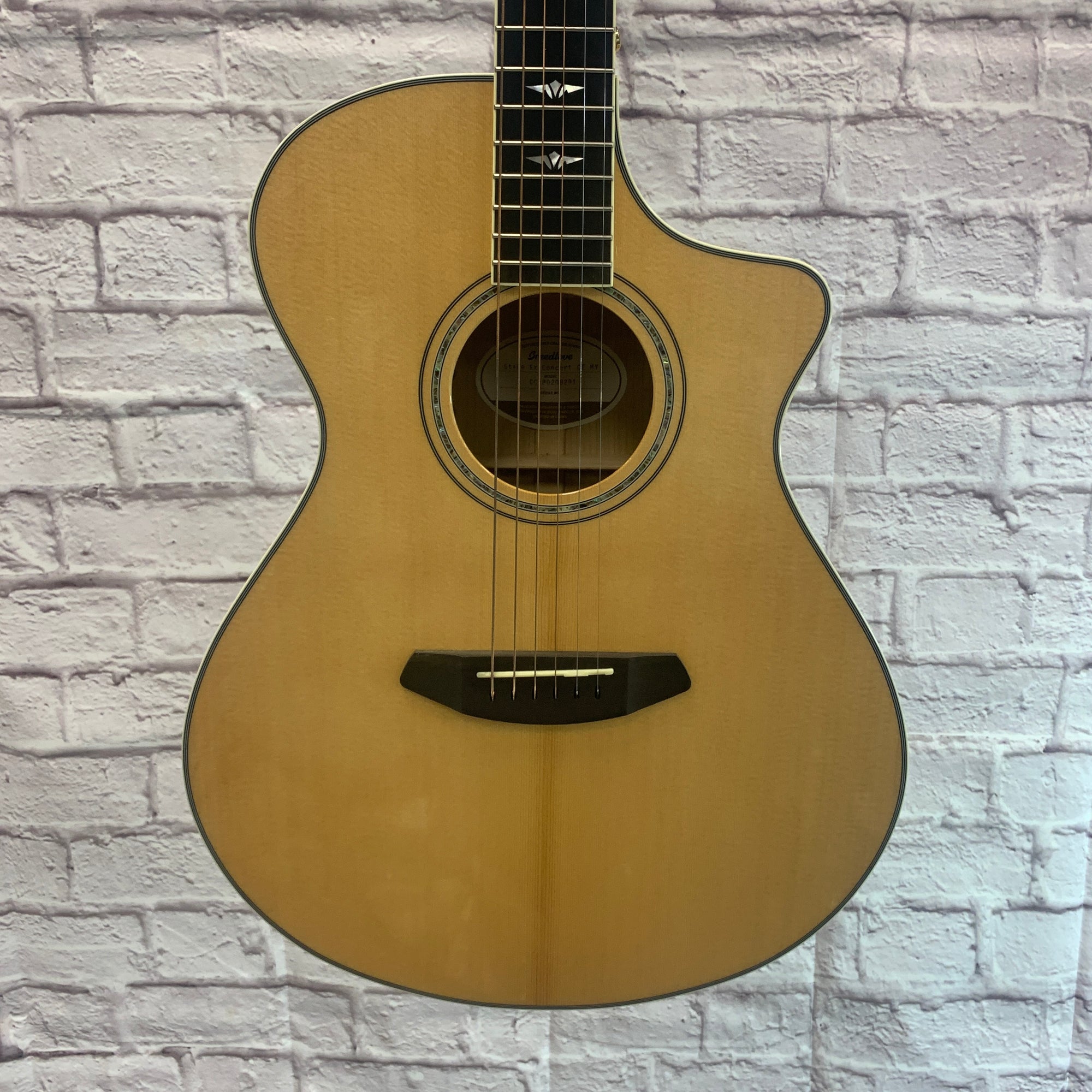 Breedlove Stage EX Sitka Top Concert Acoustic