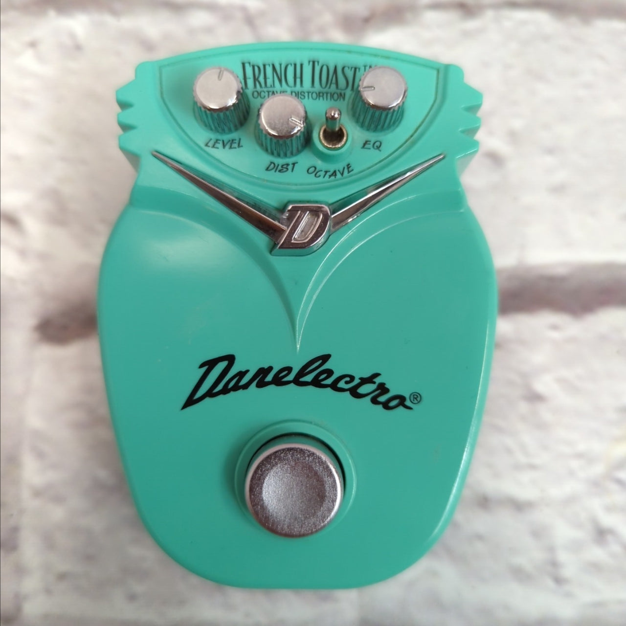 danelectro mini pedals Danelectro DJ-13 French Toast Octave Distortion Mini Effects Pedal