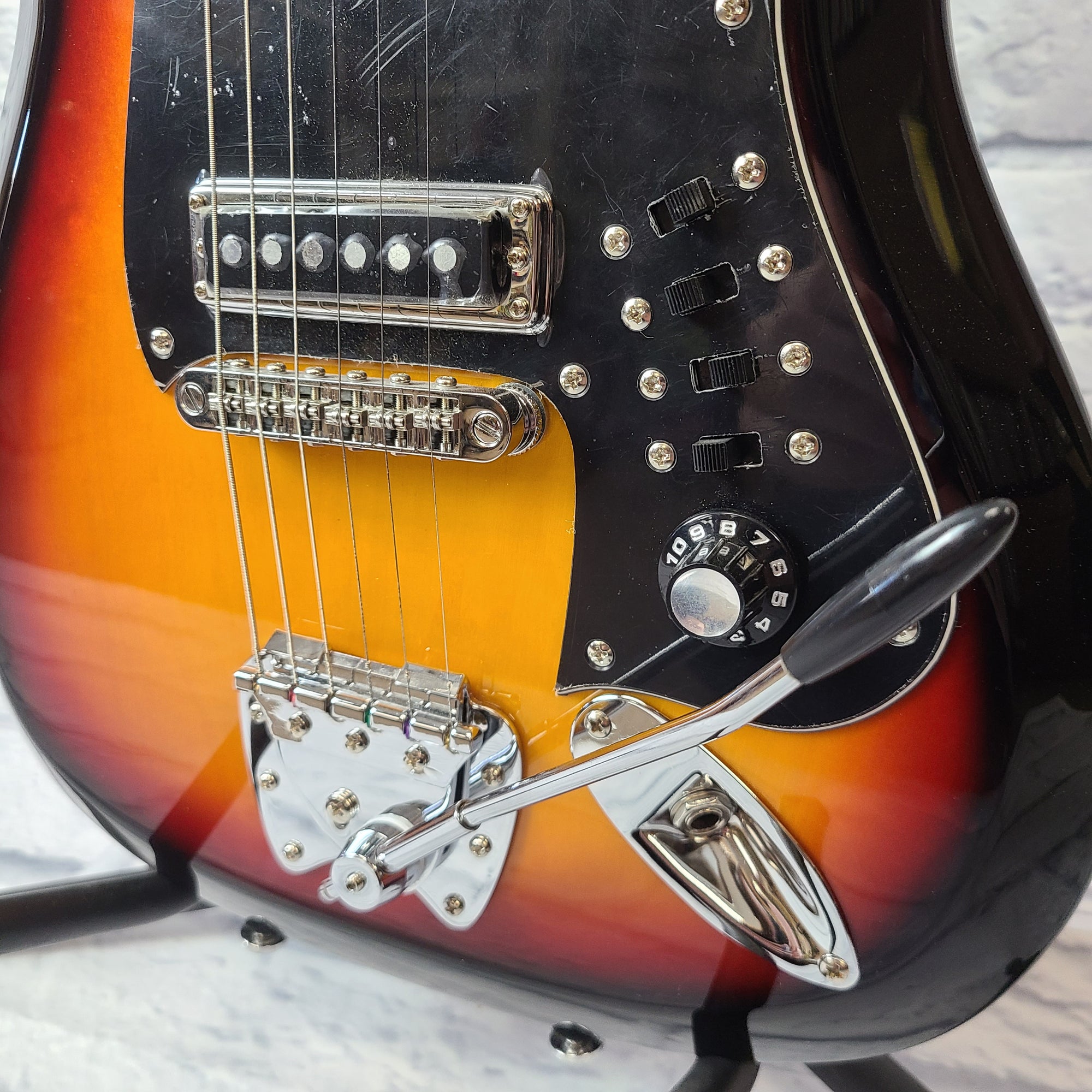Hagstrom H2 3-Tone Sunburst Electric