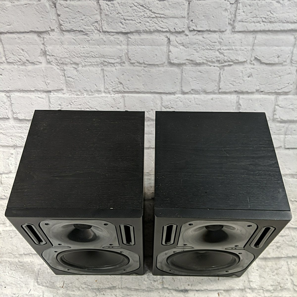 Behringer Truth B2013A Studio Monitor Pair